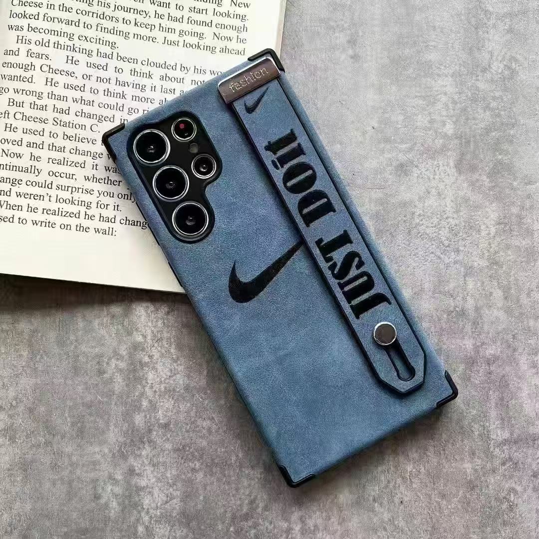 Plush Leather Samsung Case with Bracelet