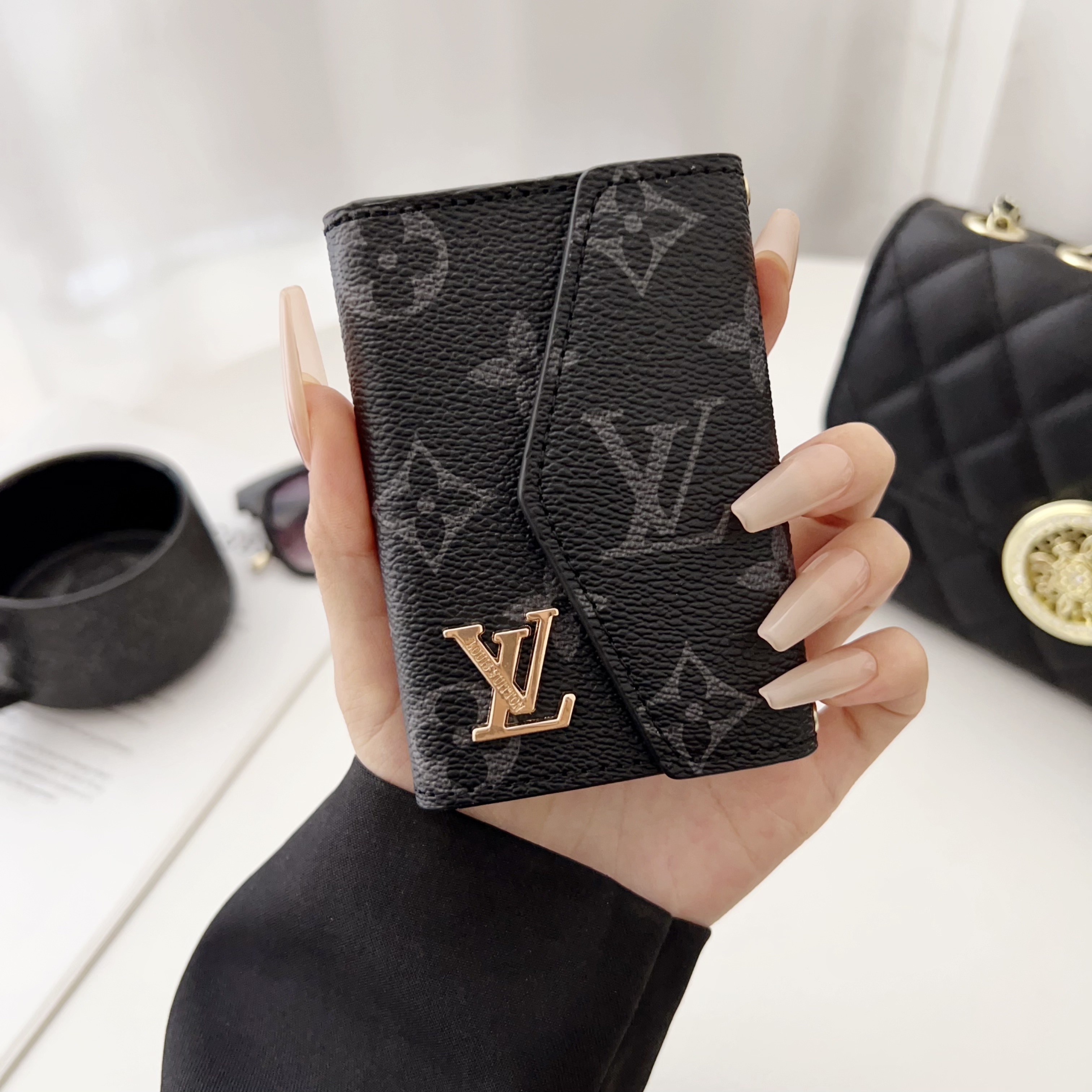 Louis Vuitton Gucci Luxury Leather Wallet Card Holder & Coin Purse With Snap Closure