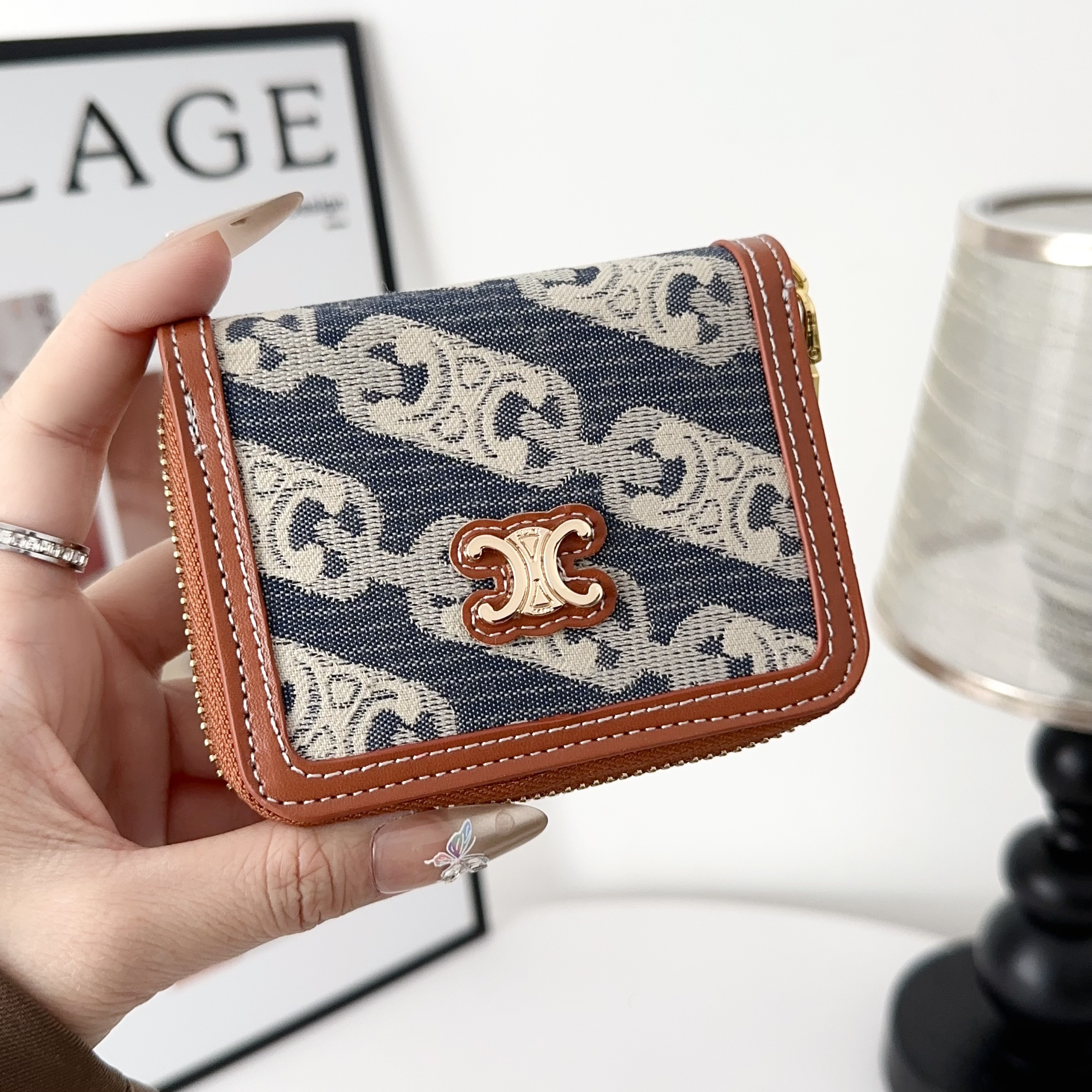Fashionable Coin Purse with Zipper