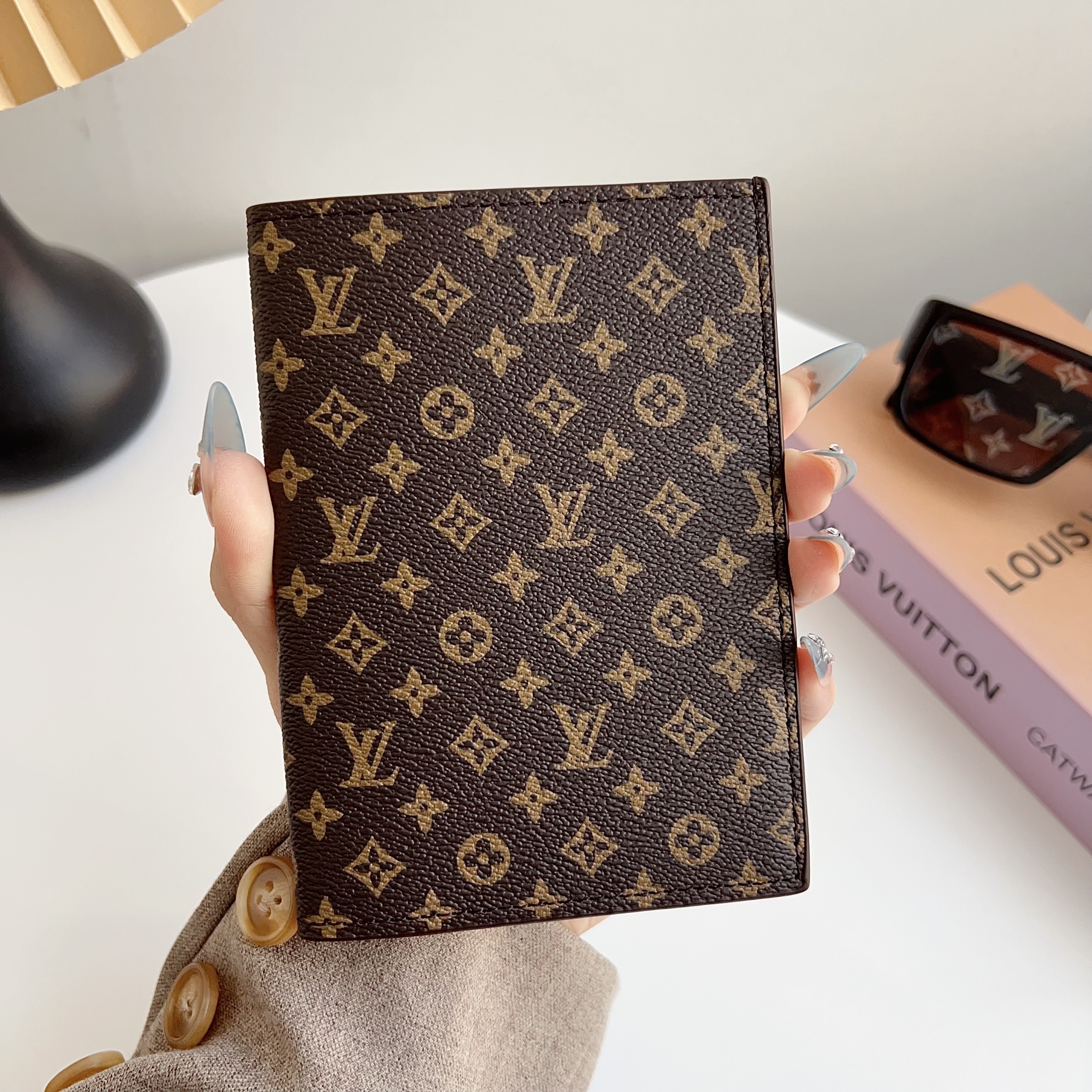 Louis Vuitton Gucci Luxury Leather Wallet Card Holder/Passport holder