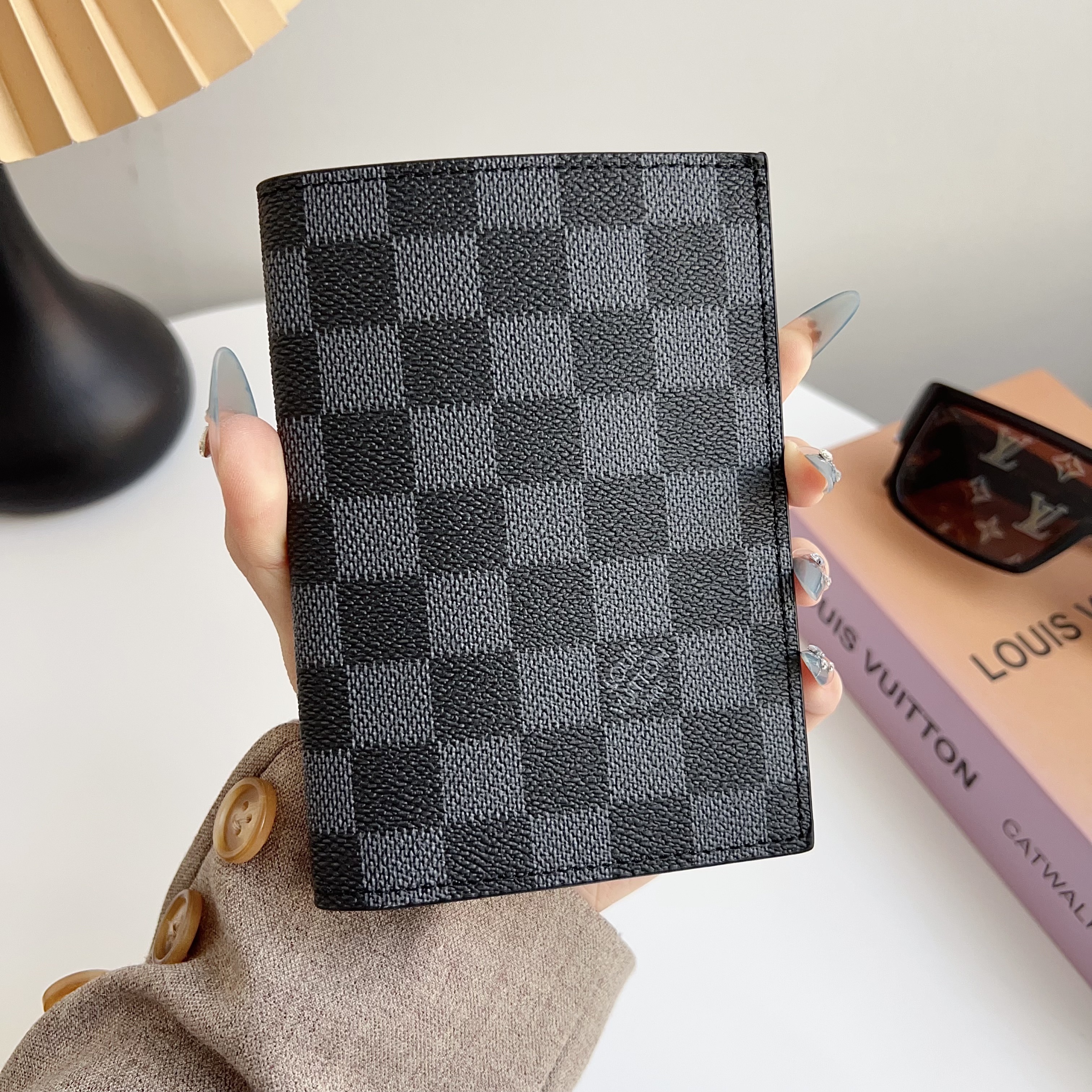 Louis Vuitton Gucci Luxury Leather Wallet Card Holder/Passport holder