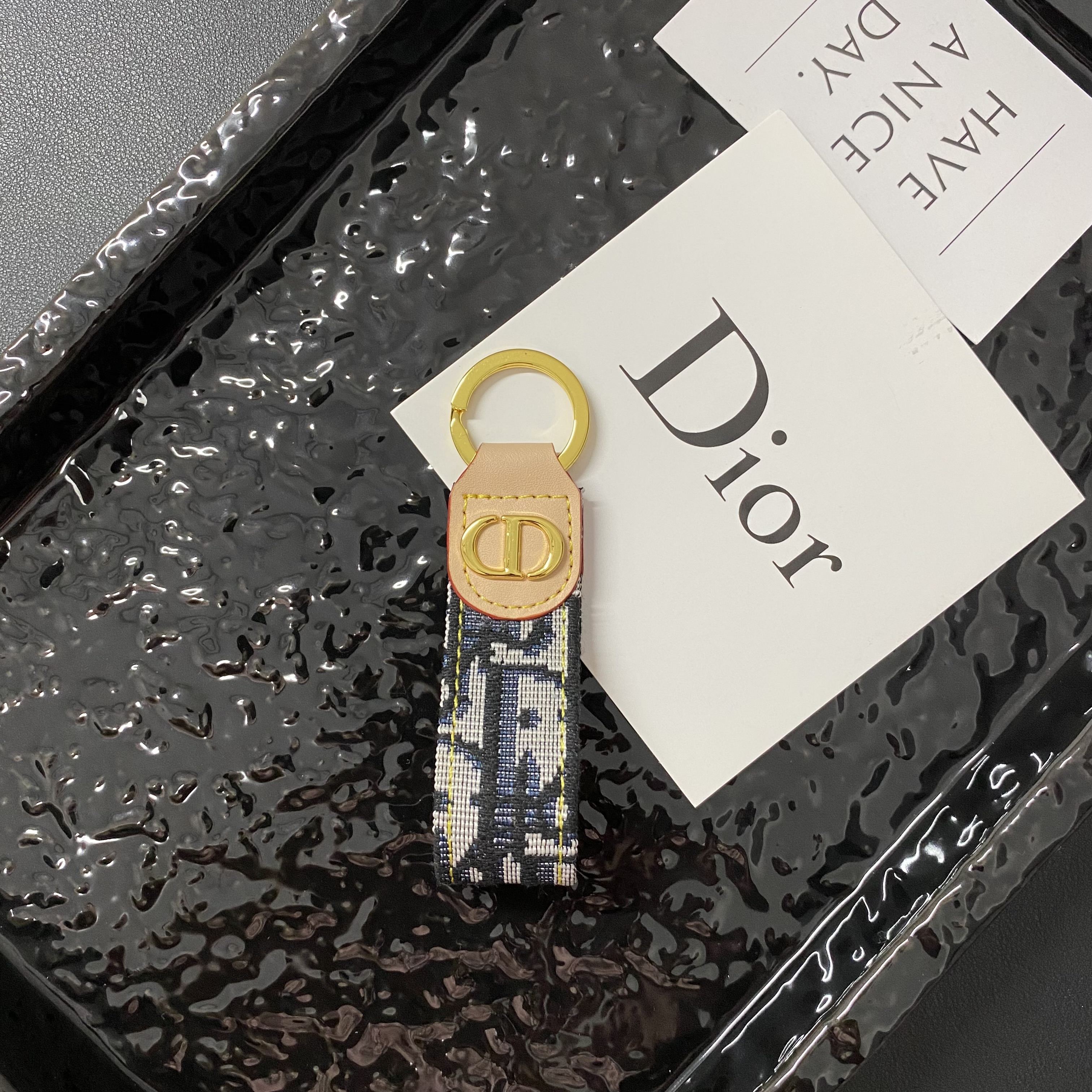 Luxury Leather Convenient Keychain