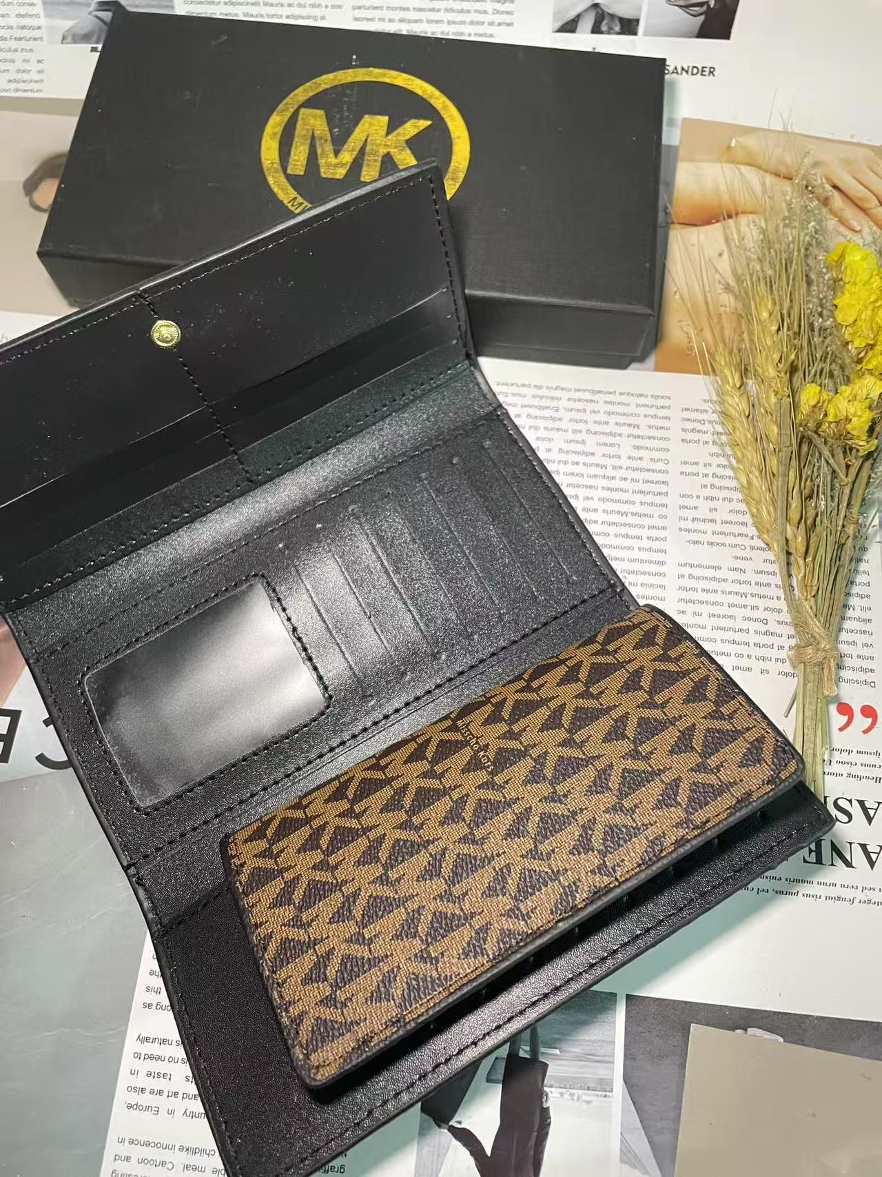 luxurious Leather Flap Wallet