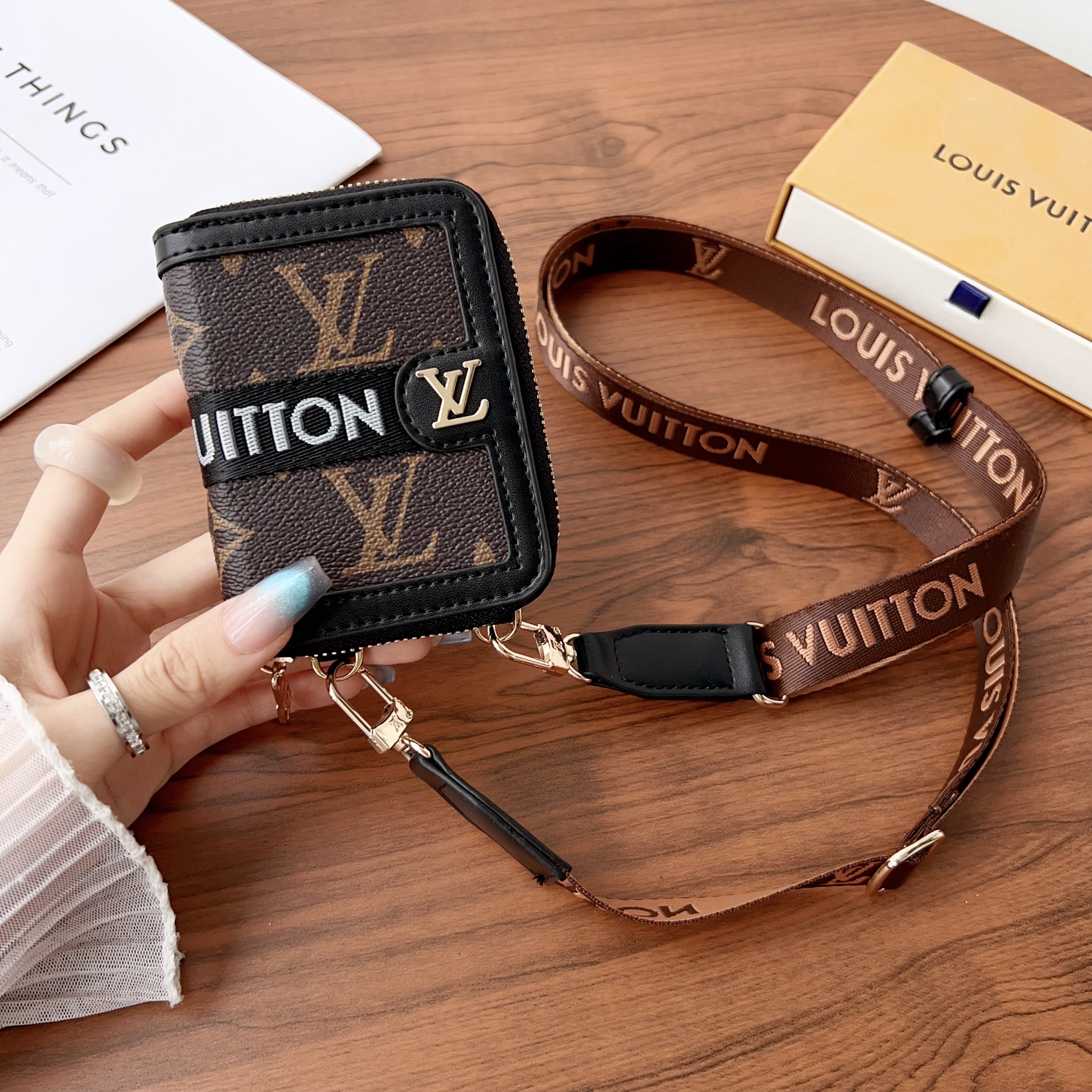 Luxury Leather  Zipper Wallet Card Holder & Coin Purse With  Crossbody Strap