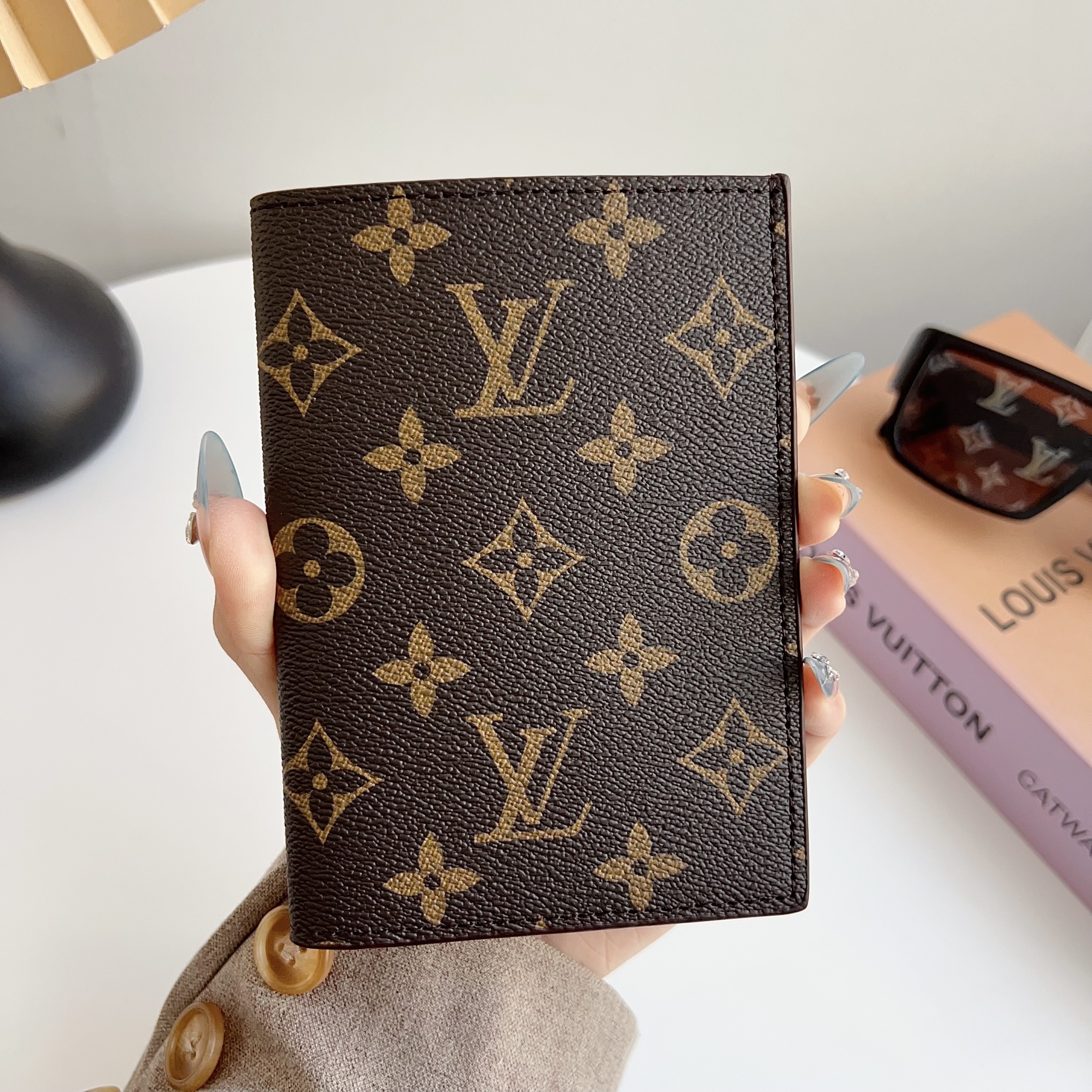 Louis Vuitton Gucci Luxury Leather Wallet Card Holder/Passport holder