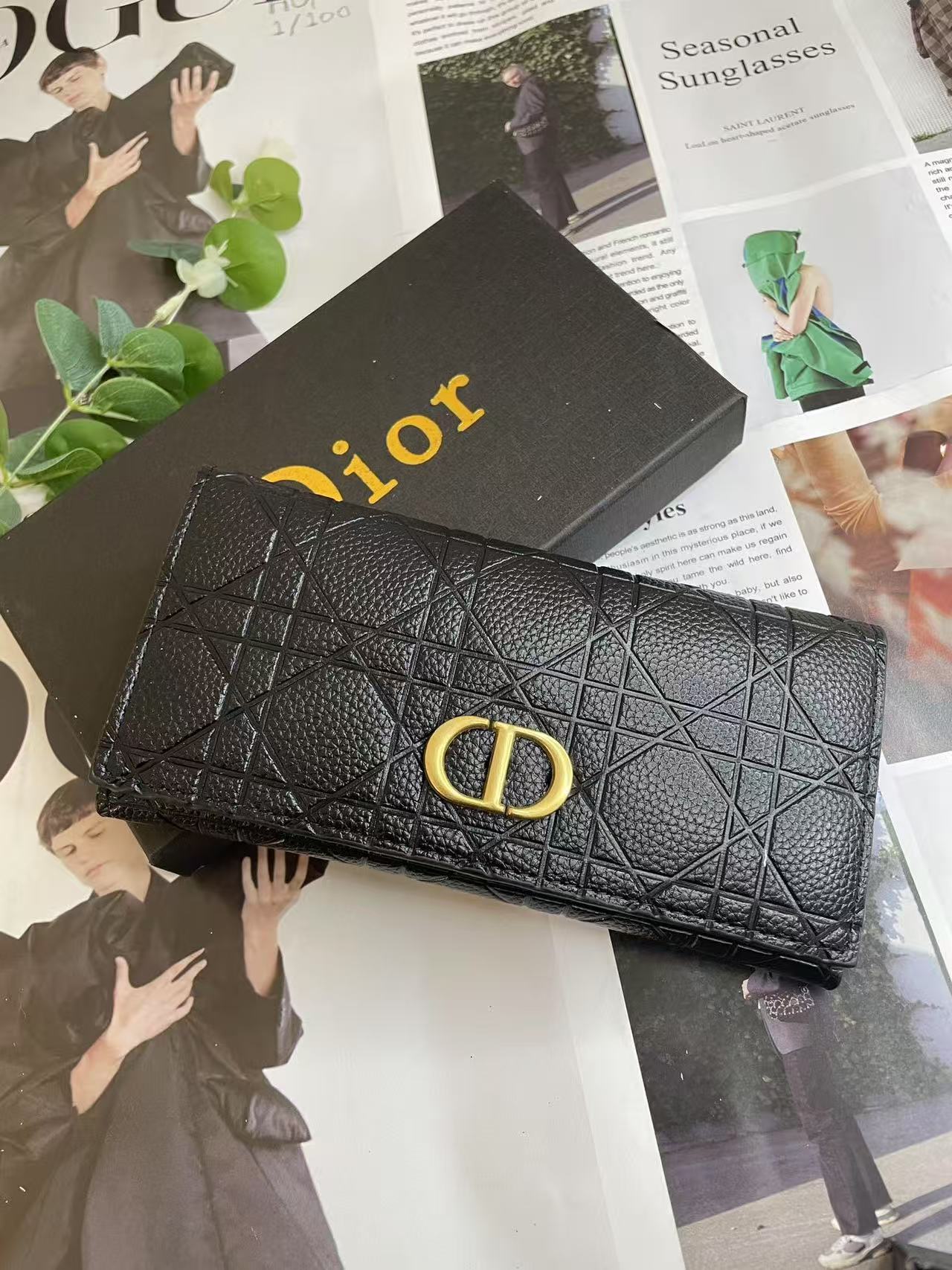 luxurious Leather Flap Wallet