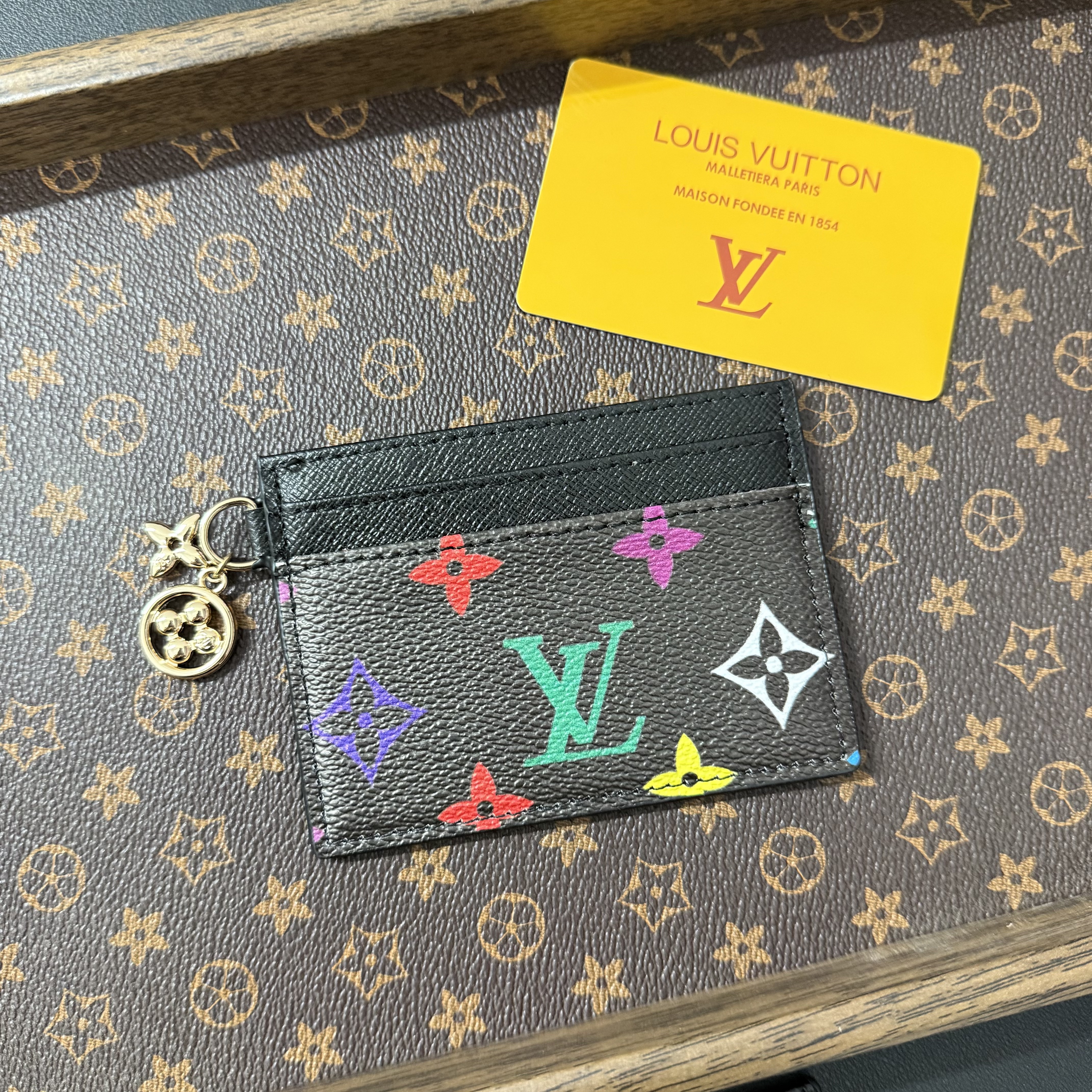 Louis Vuitton Classic Luxury Leather Wallet Card Holder Metal floral decoration-BELKCASE