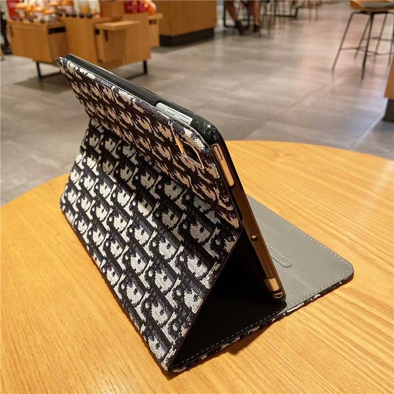 Vintage Cloth Classic CD iPad Case