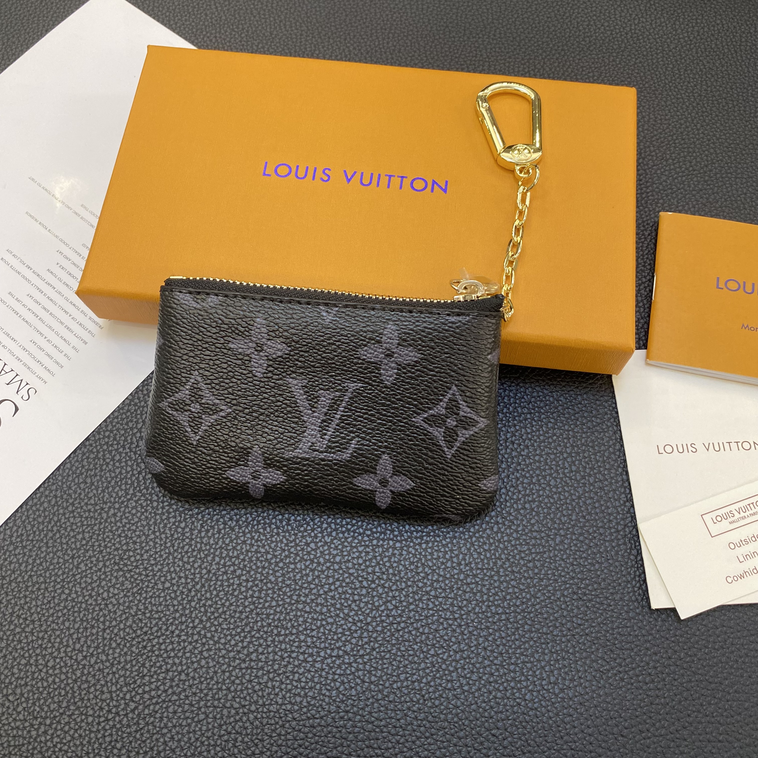 Luxury Leather Coin Purse with Keychain & Hook