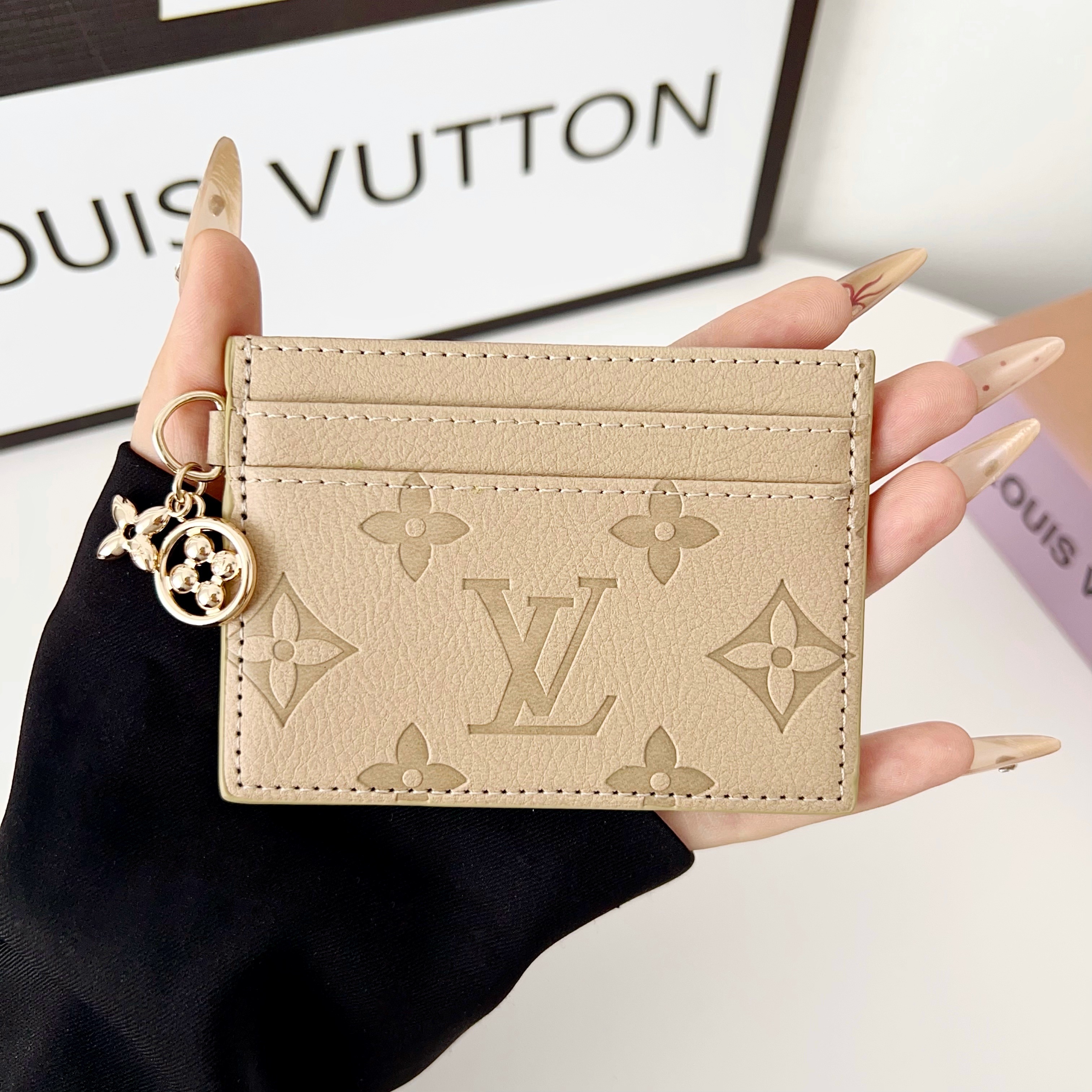 [Copy]Louis Vuitton Luxury Leather Card Holder