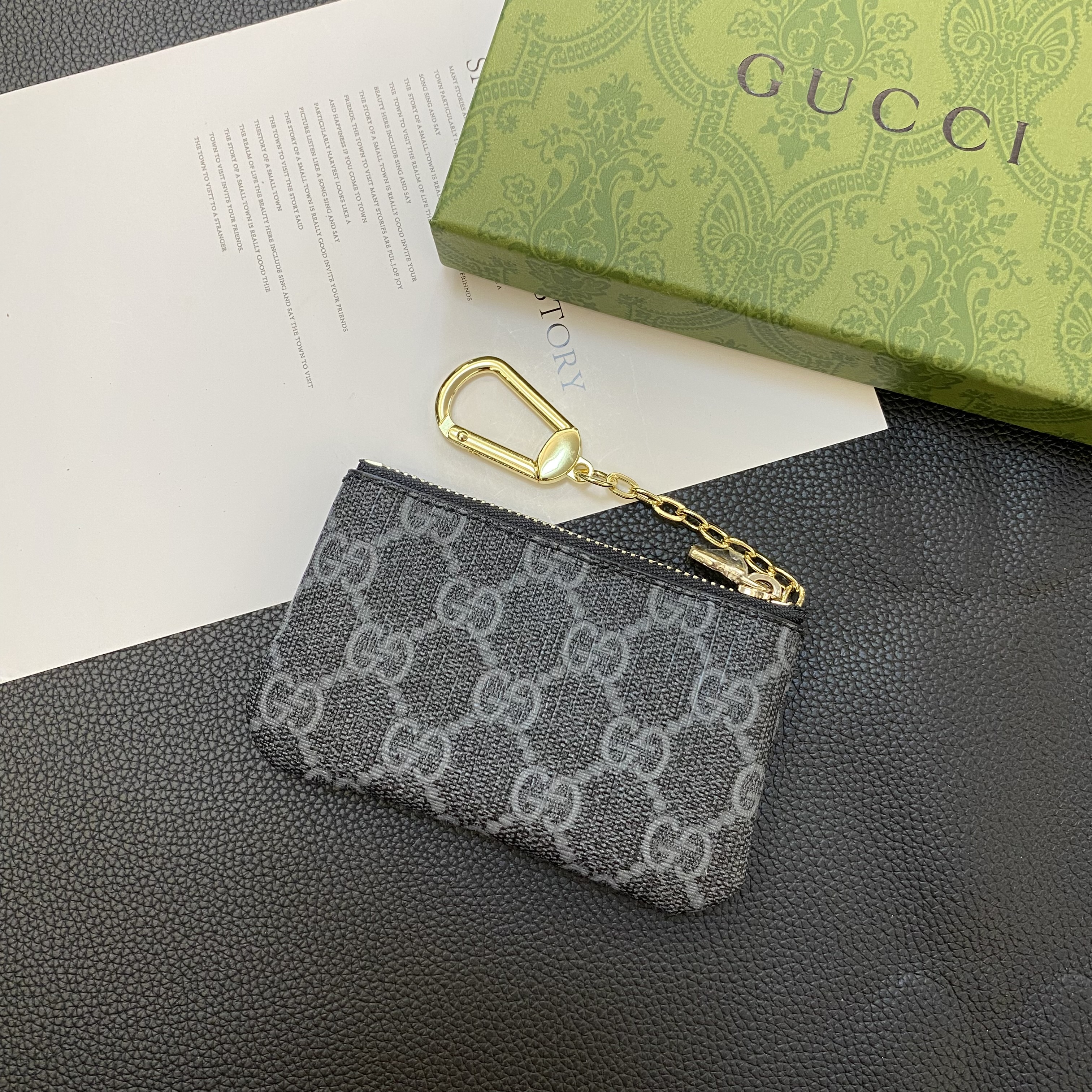 Luxury Leather Coin Purse with Zipper & Keychain