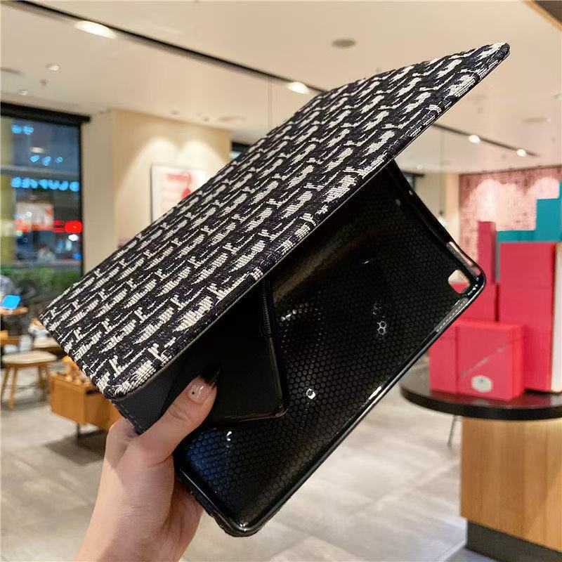 Vintage Cloth Classic CD iPad Case