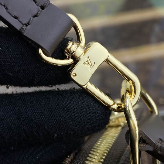 Classic Luxury Leather V Plaid Handbags