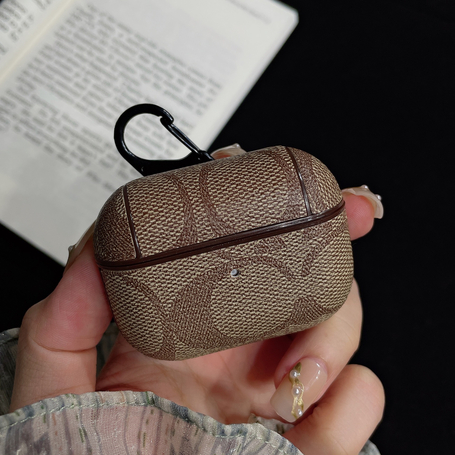 Classic Luxury Leather Airpods Case