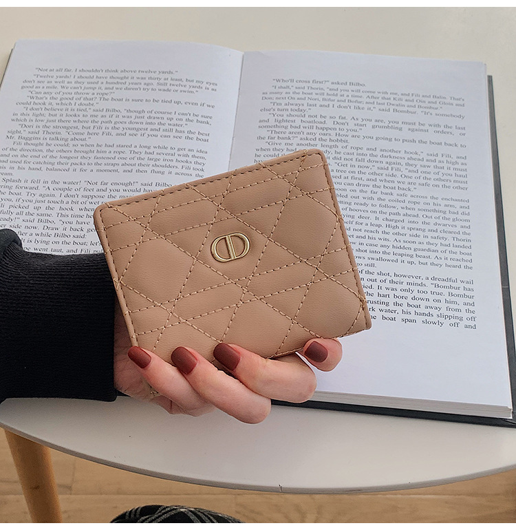 luxurious Leather Flap Short Wallet