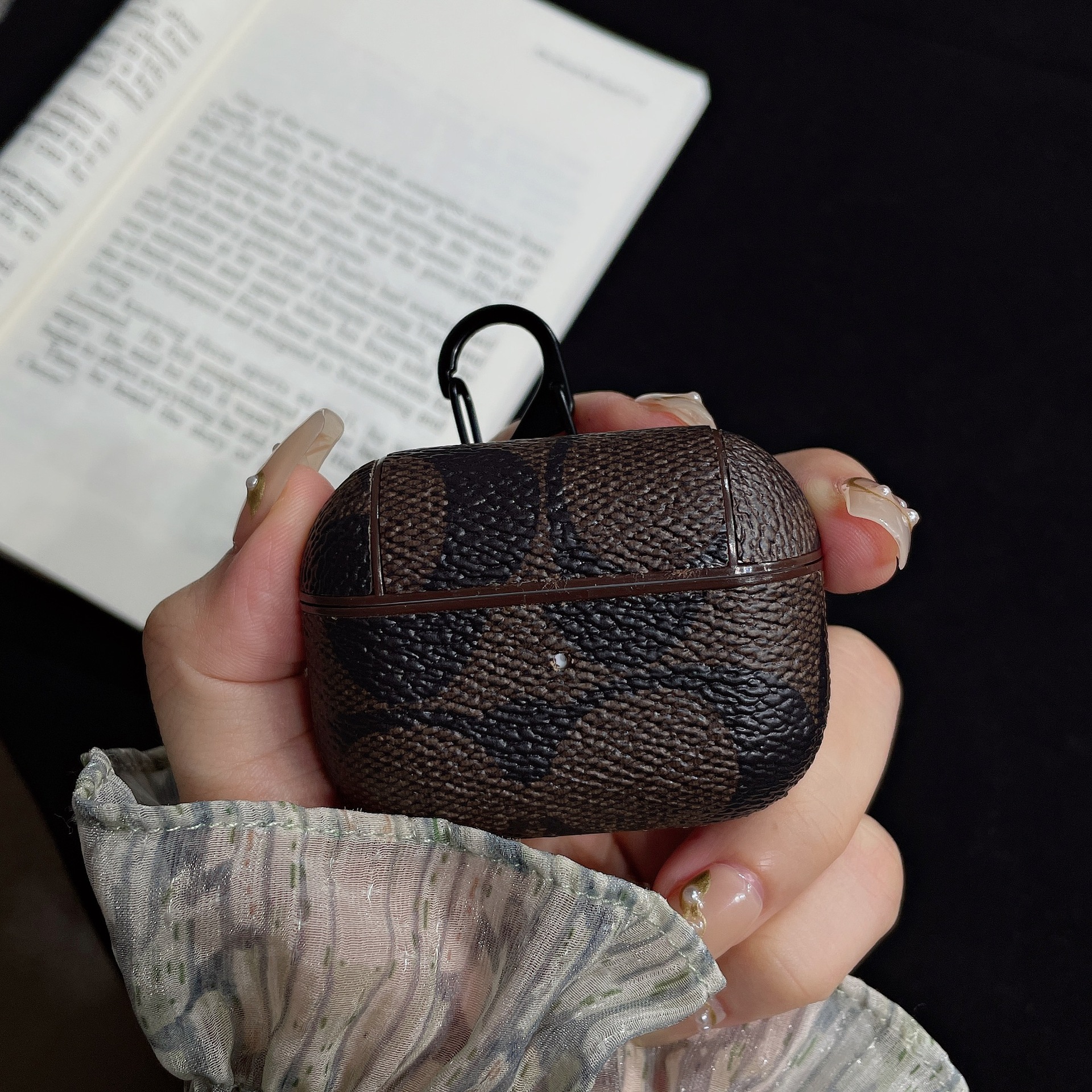 Classic Luxury Leather Airpods Case