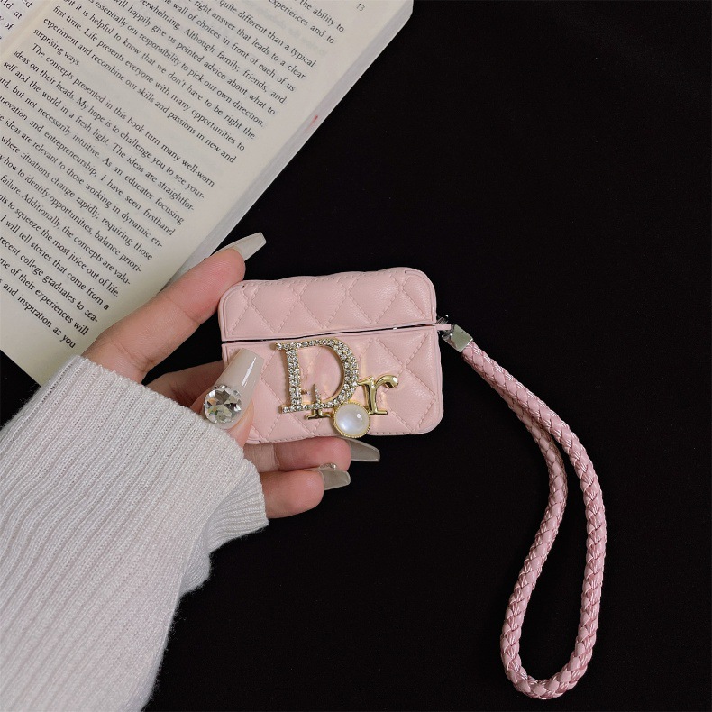 Classic Luxury DR Diamond Leather Airpods Case-BELKCASE
