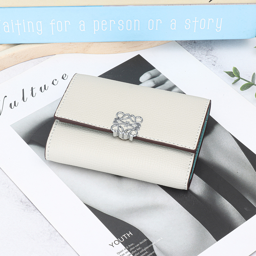 luxurious Leather Flap Short Wallet