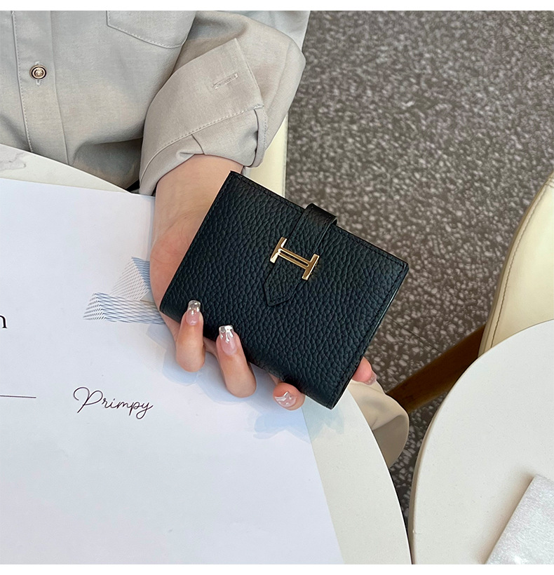 luxurious Leather Flap Short Wallet