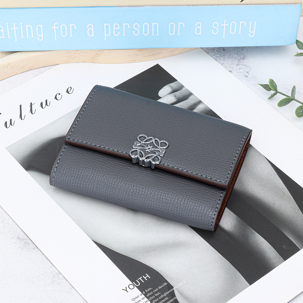 luxurious Leather Flap Short Wallet
