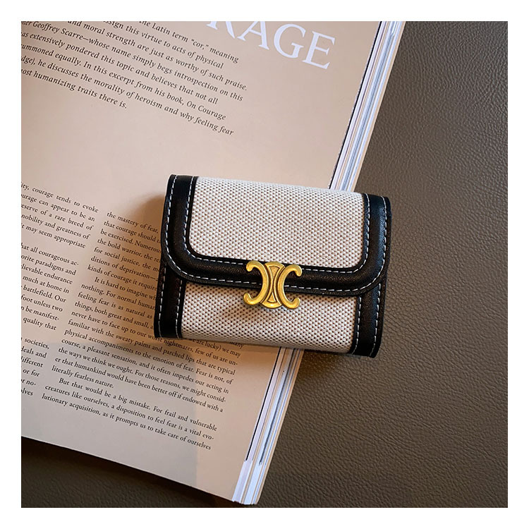 Fashion Coin Purse With Snap Closure