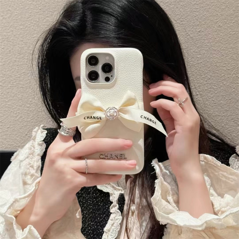 香奈儿风格智能手机壳 iPhone 壳丝带品牌香奈儿 iPhone 16/16pro 壳装饰 iPhone 15/15pro 壳流行品牌女孩 iPhone 14/13 壳可爱