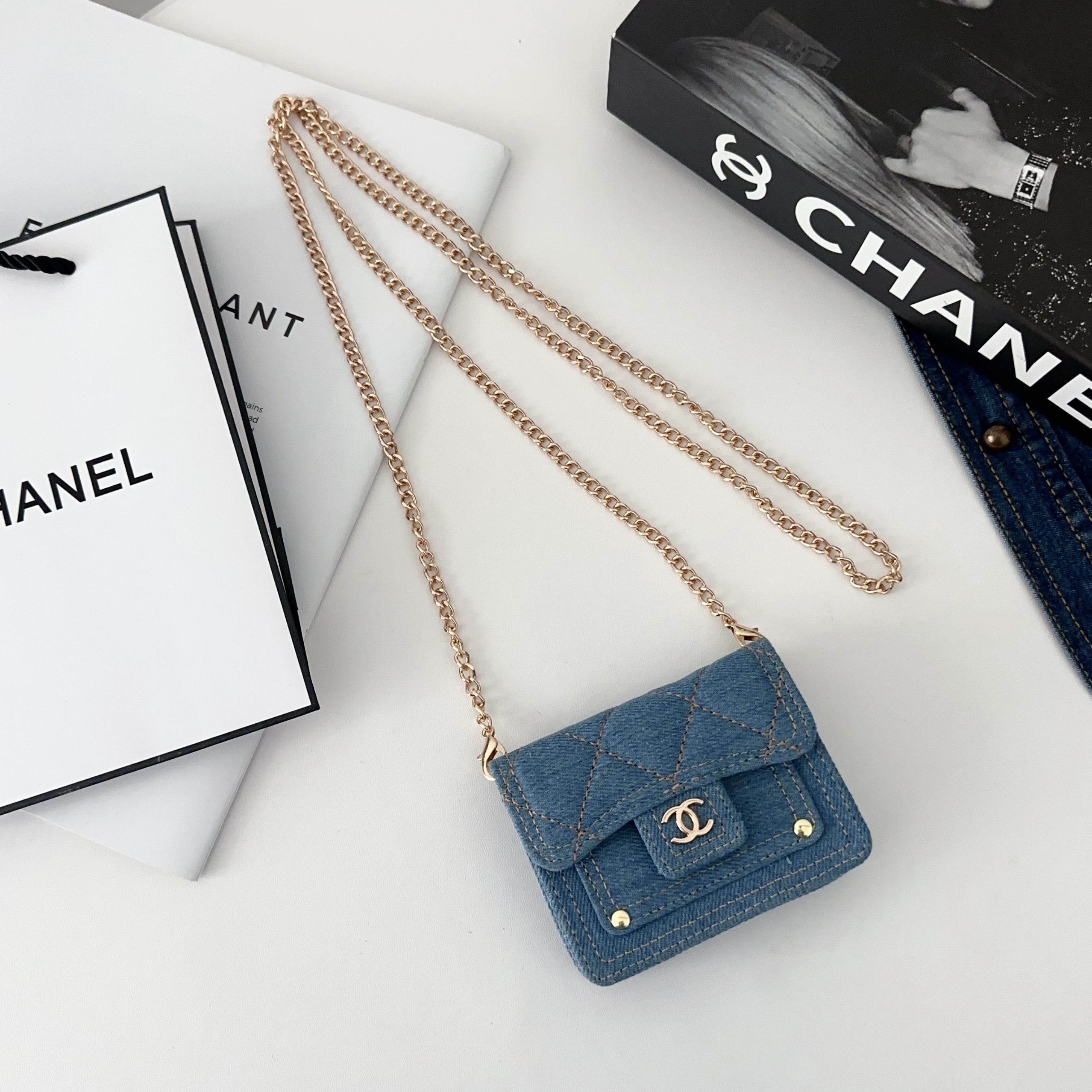Trendy Denim Coin Purse With Metallic Crossbody Chain
