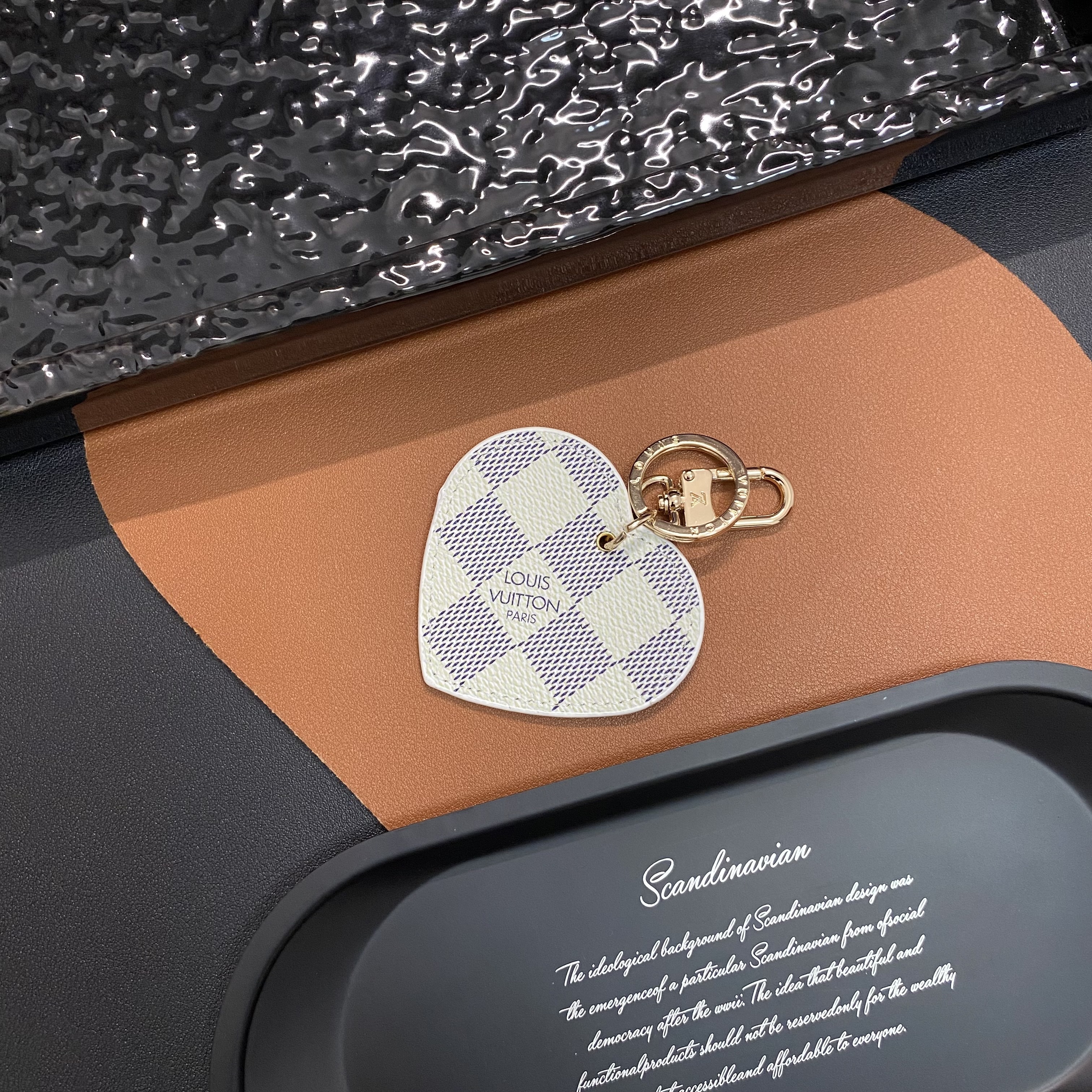 Louis Vuitton, Gucci Heart Keychain