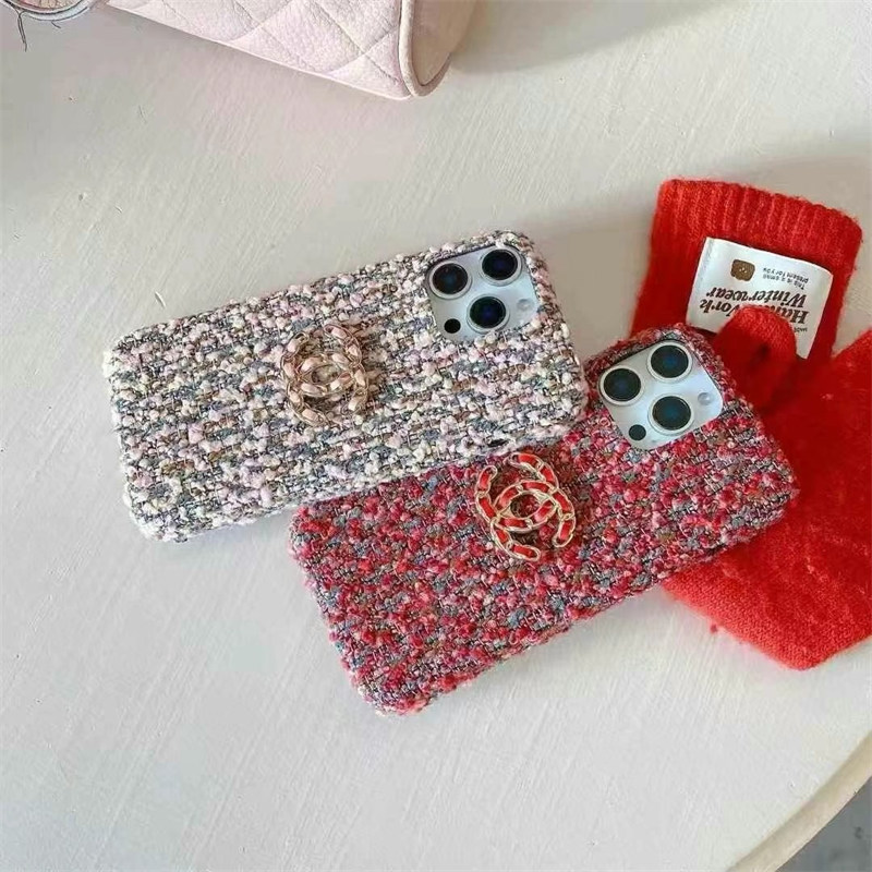 iphone16/16pro手机壳 香奈儿风格香奈儿智能手机壳 粗花呢iphone15/15pro手机壳 可爱品牌iphone14/13手机壳 高端品牌iphone手机壳 奢侈品牌 深受女生欢迎