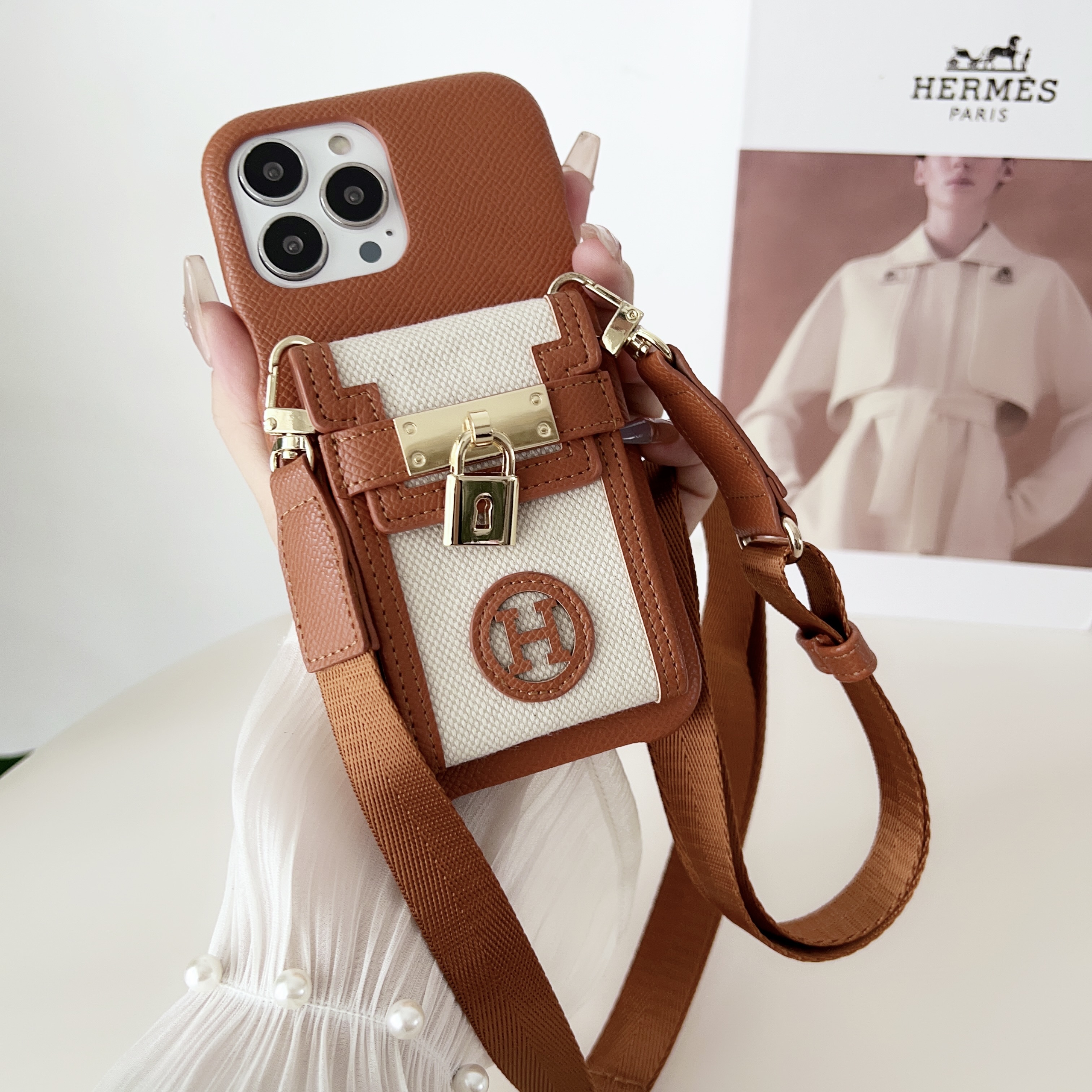 Hermès Classic Leather iPhone Wallet Case With Crossbody Strap
