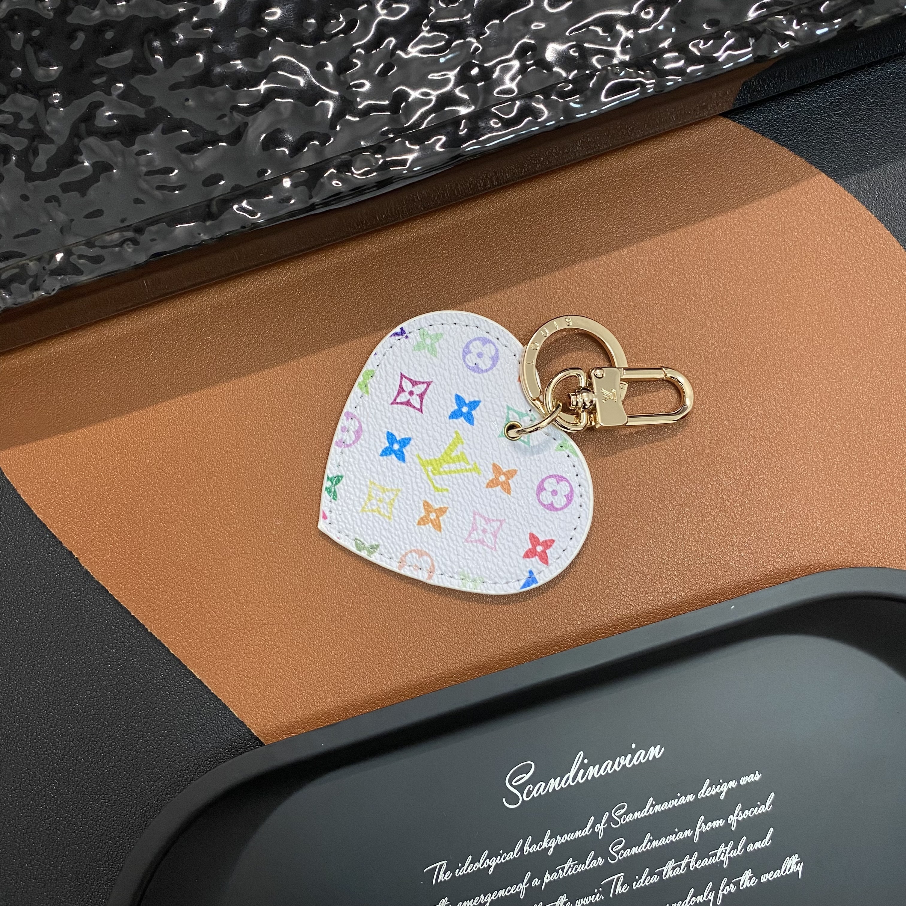 Louis Vuitton, Gucci Heart Keychain