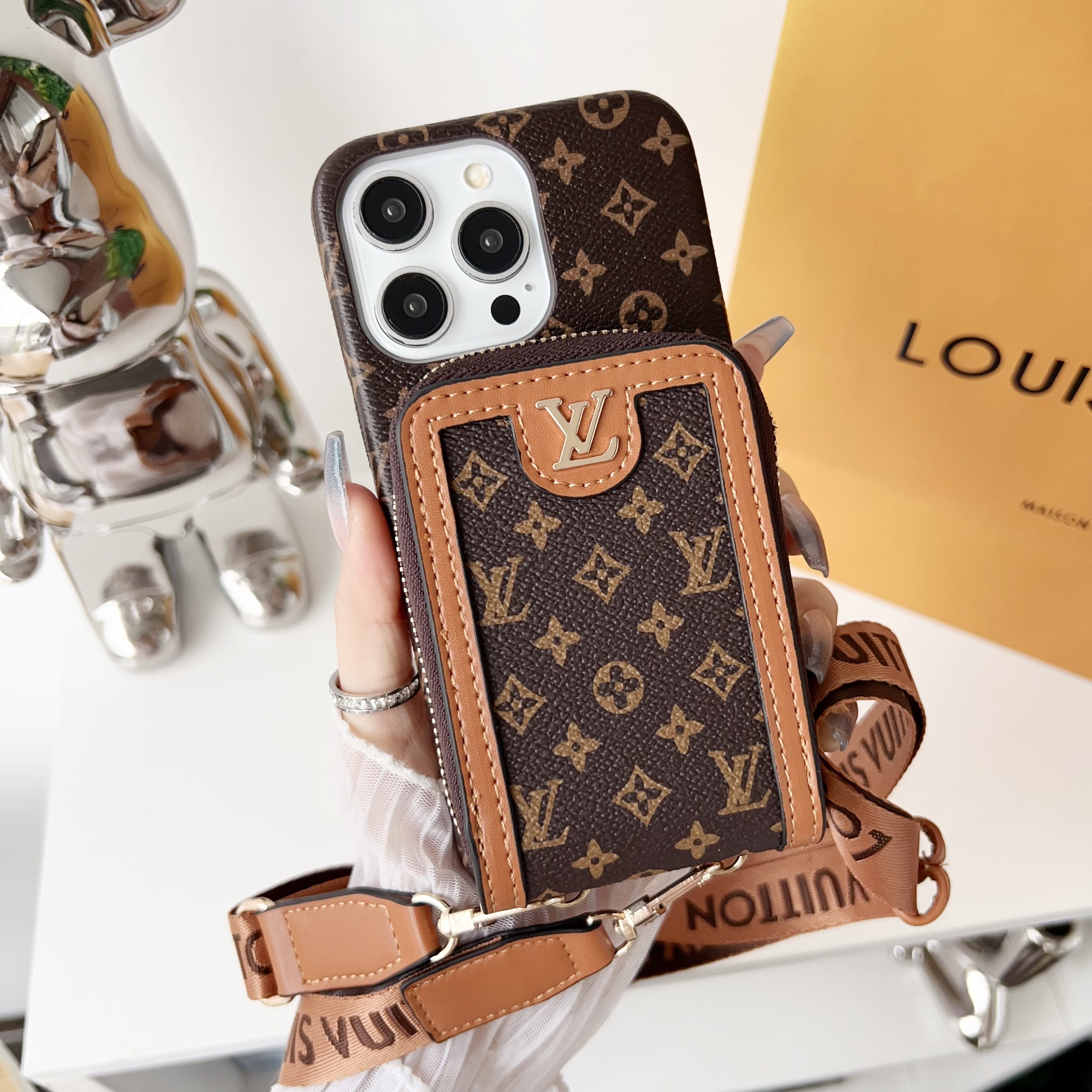 Louis Vuitton,Gucci Monogram Leather iPhone Zipper Wallet Case with Crossbody Strap