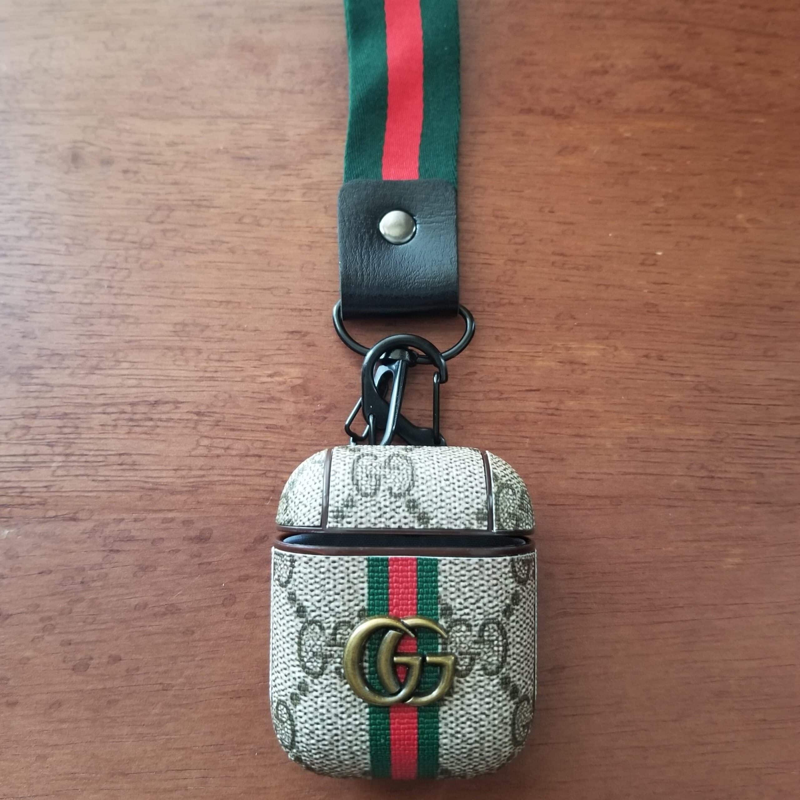 Classic Luxury Leather Airpods Case With bracelet