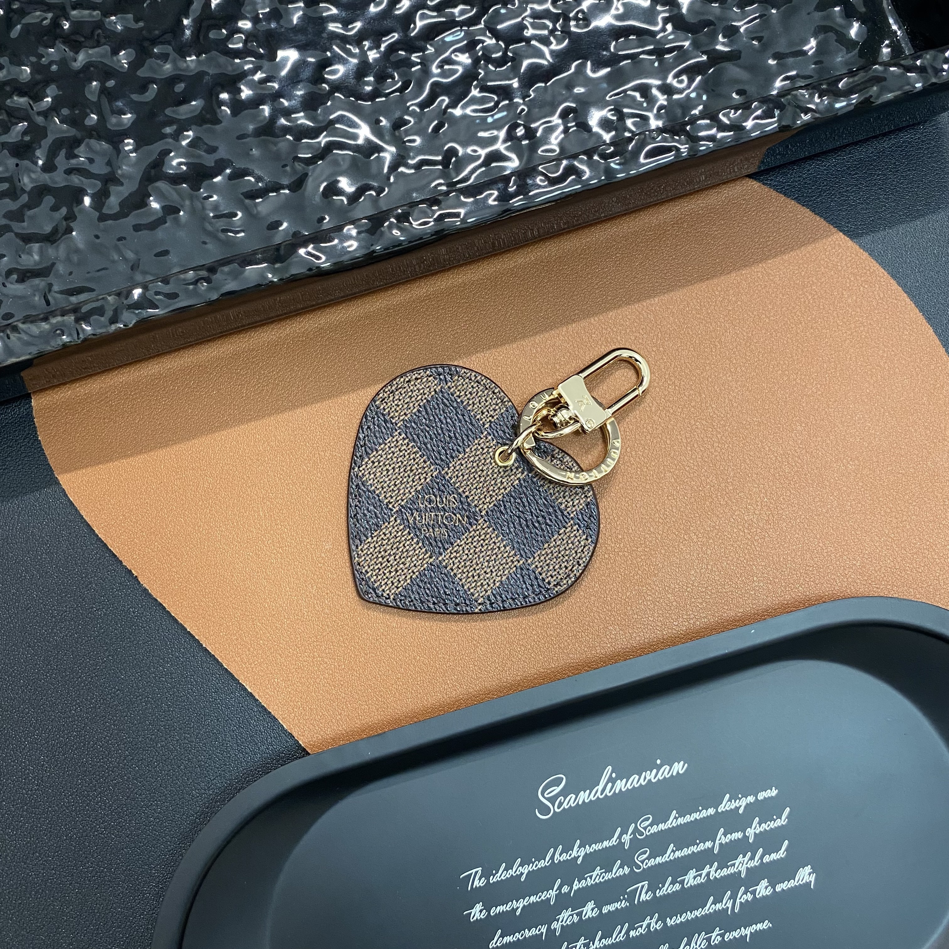 Louis Vuitton, Gucci Heart Keychain