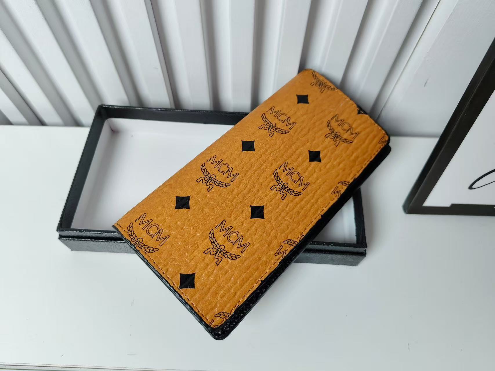 luxurious Leather Flap Wallet