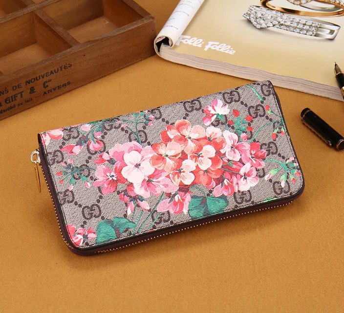 luxurious Leather Zipper Long Wallet