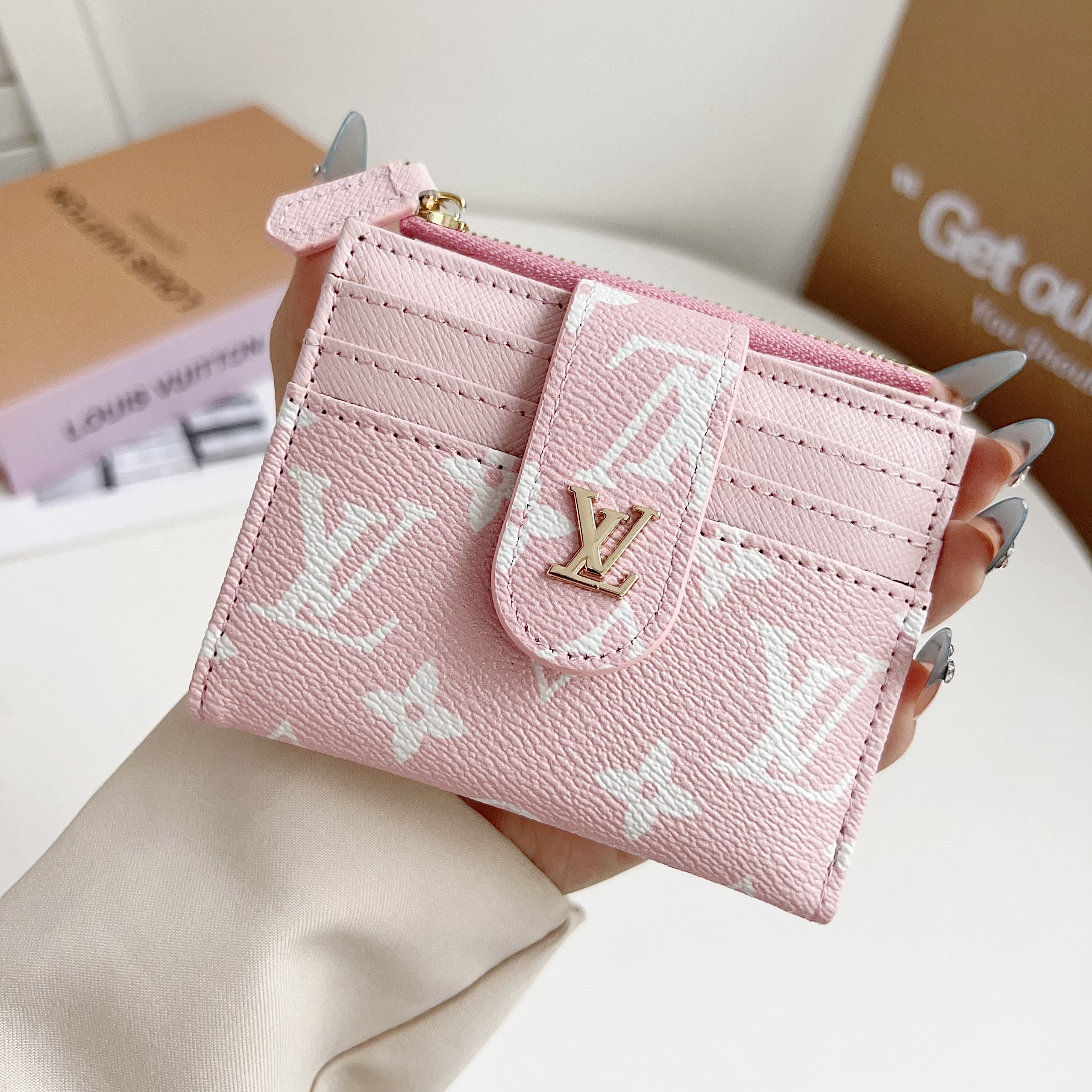 Louis Vuitton Classic Luxury Leather Slender Wallet