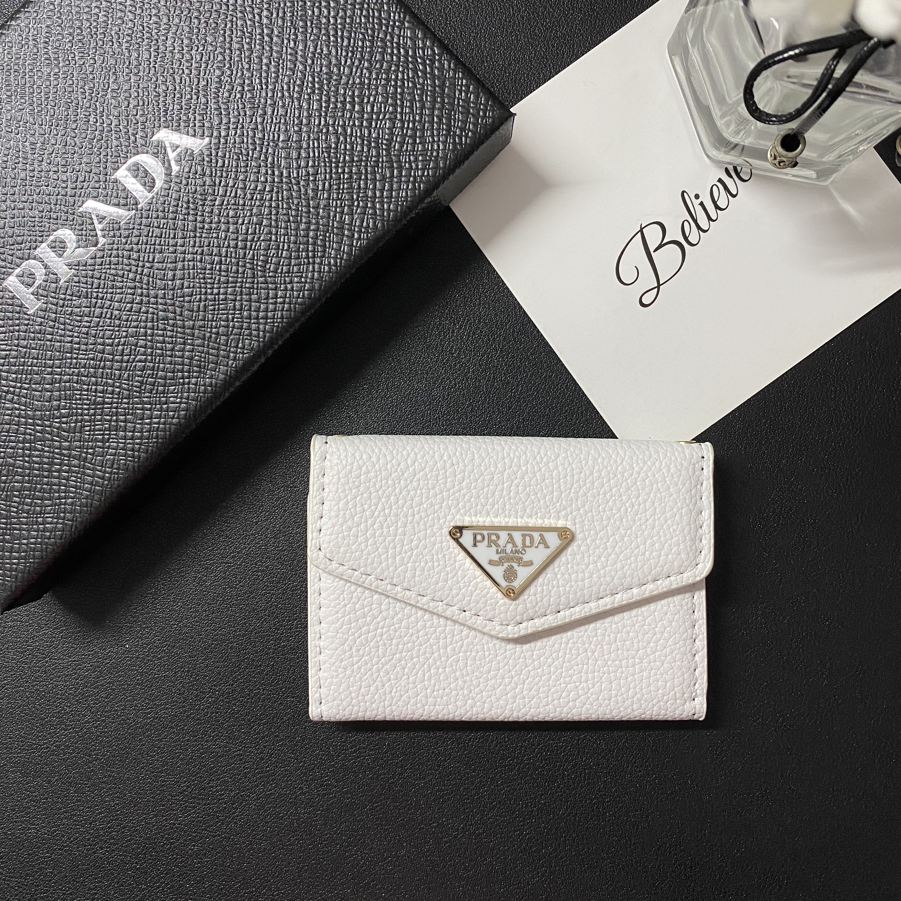 Classic Luxury Leather Wallet Card Holder & Coin Purse With Snap Closure