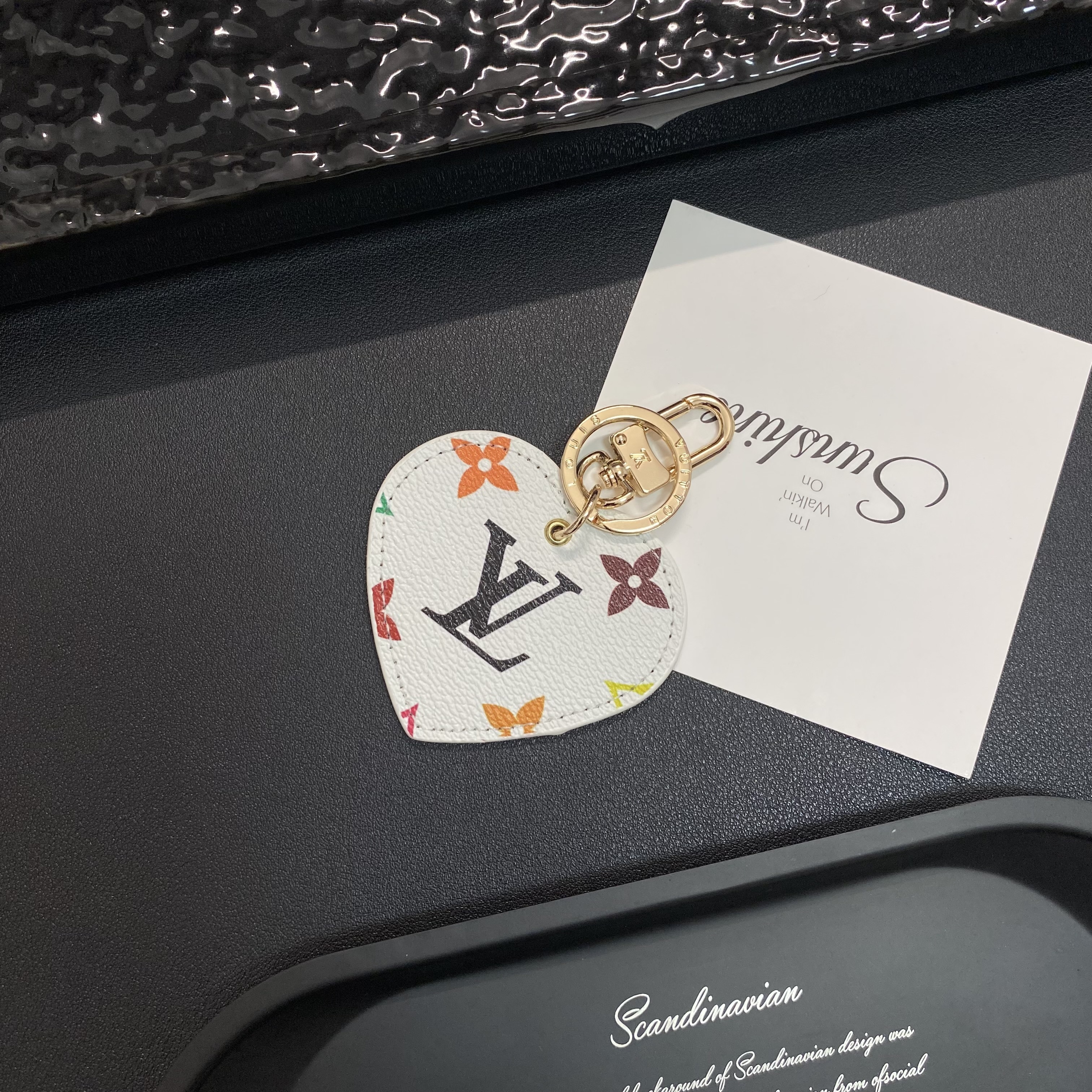 Louis Vuitton, Gucci Heart Keychain