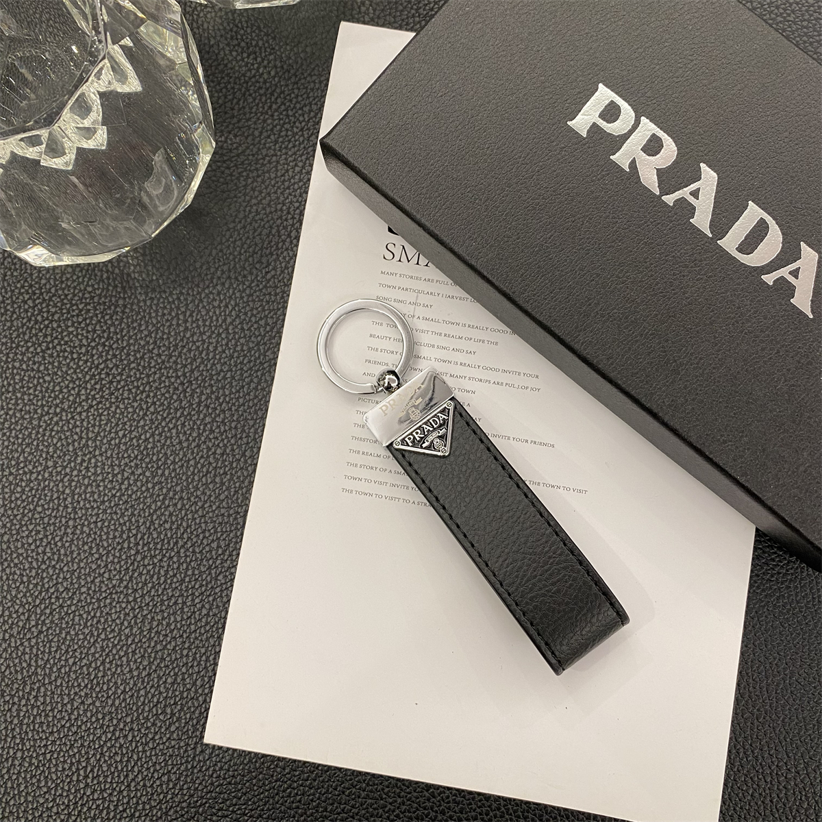 Luxury Leather Convenient Keychain