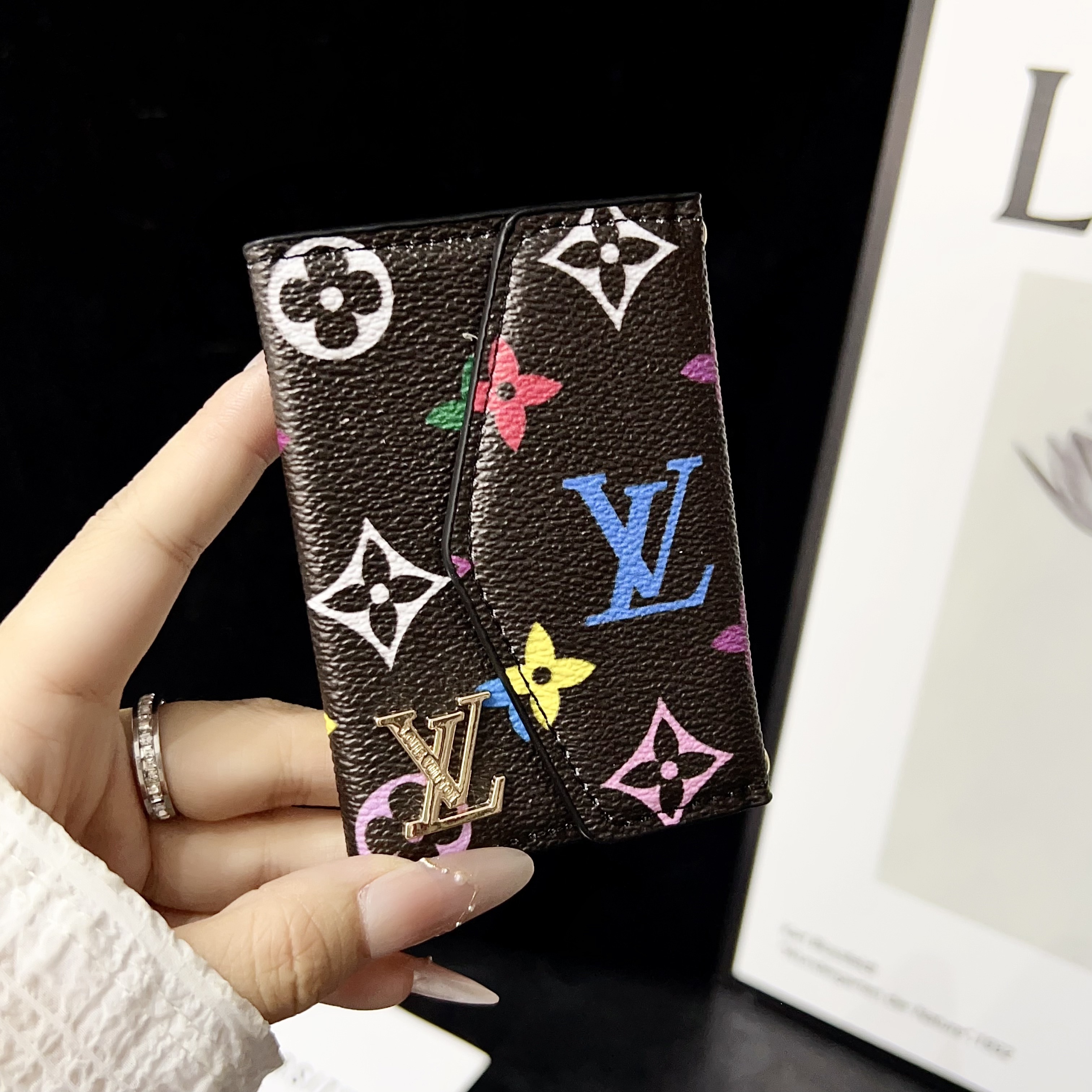 Louis Vuitton Gucci Luxury Leather Wallet Card Holder & Coin Purse With Snap Closure