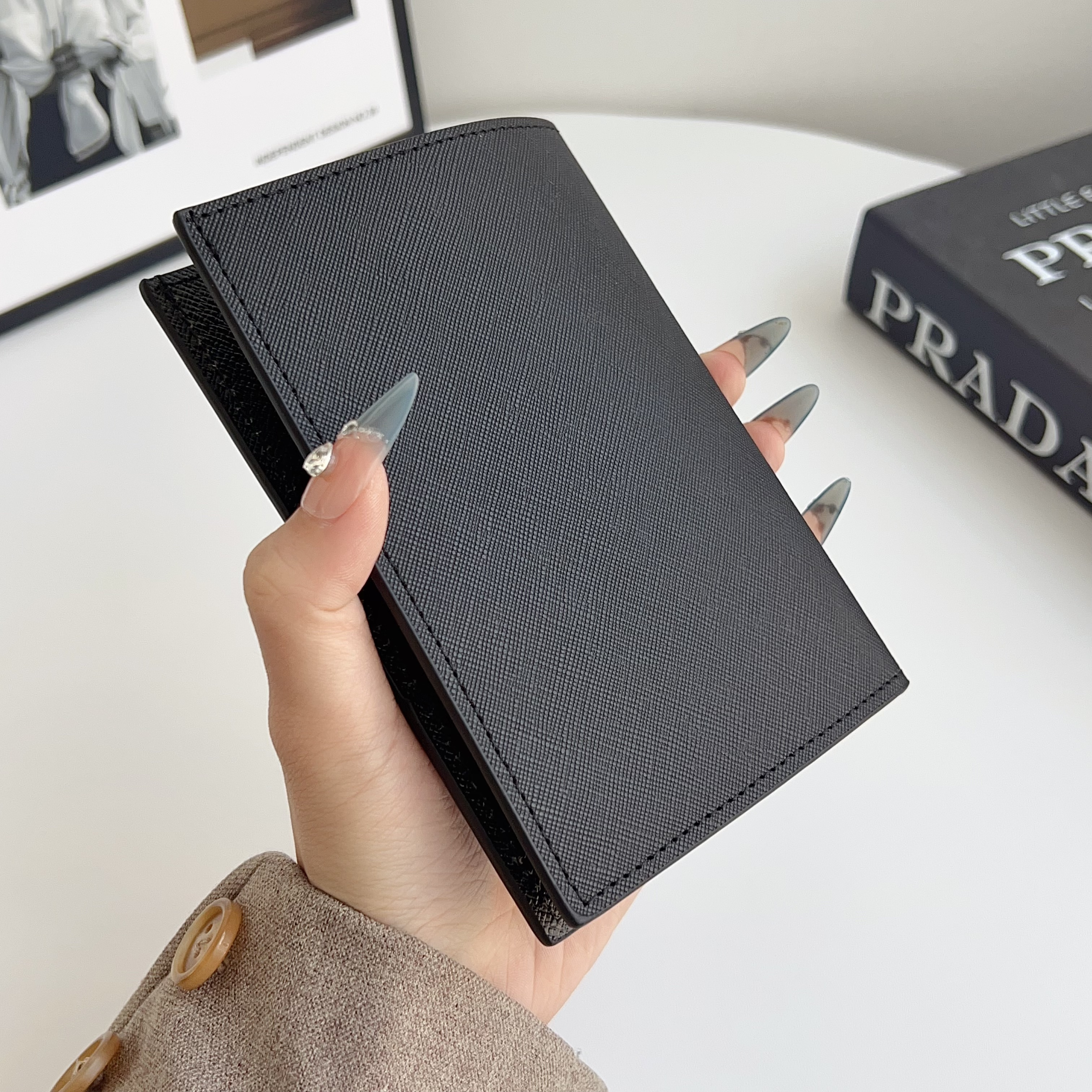 Prada Luxury Leather Wallet Card Holder/Passport holder