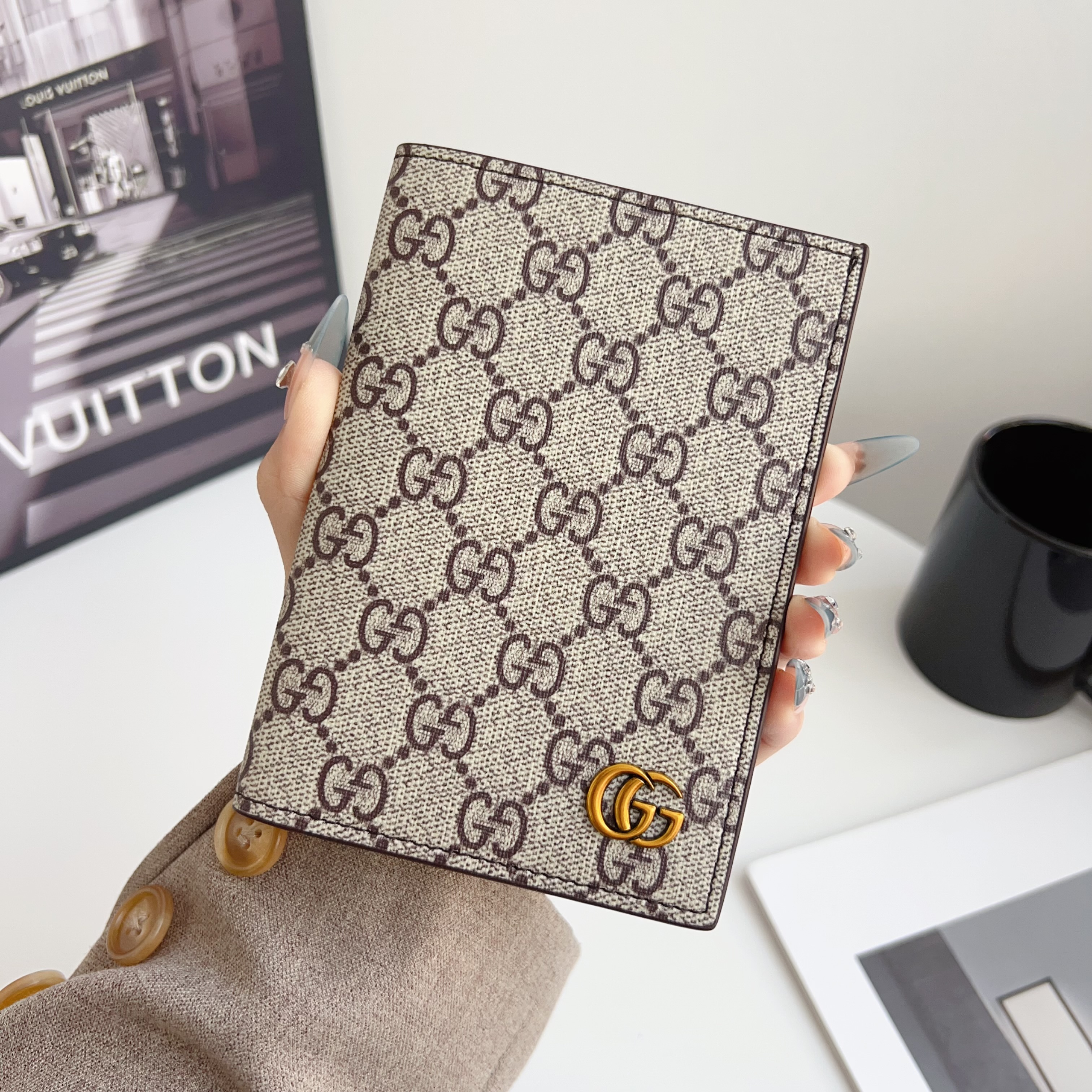  Louis Vuitton Gucci Luxury Leather Wallet Card Holder/Passport holder