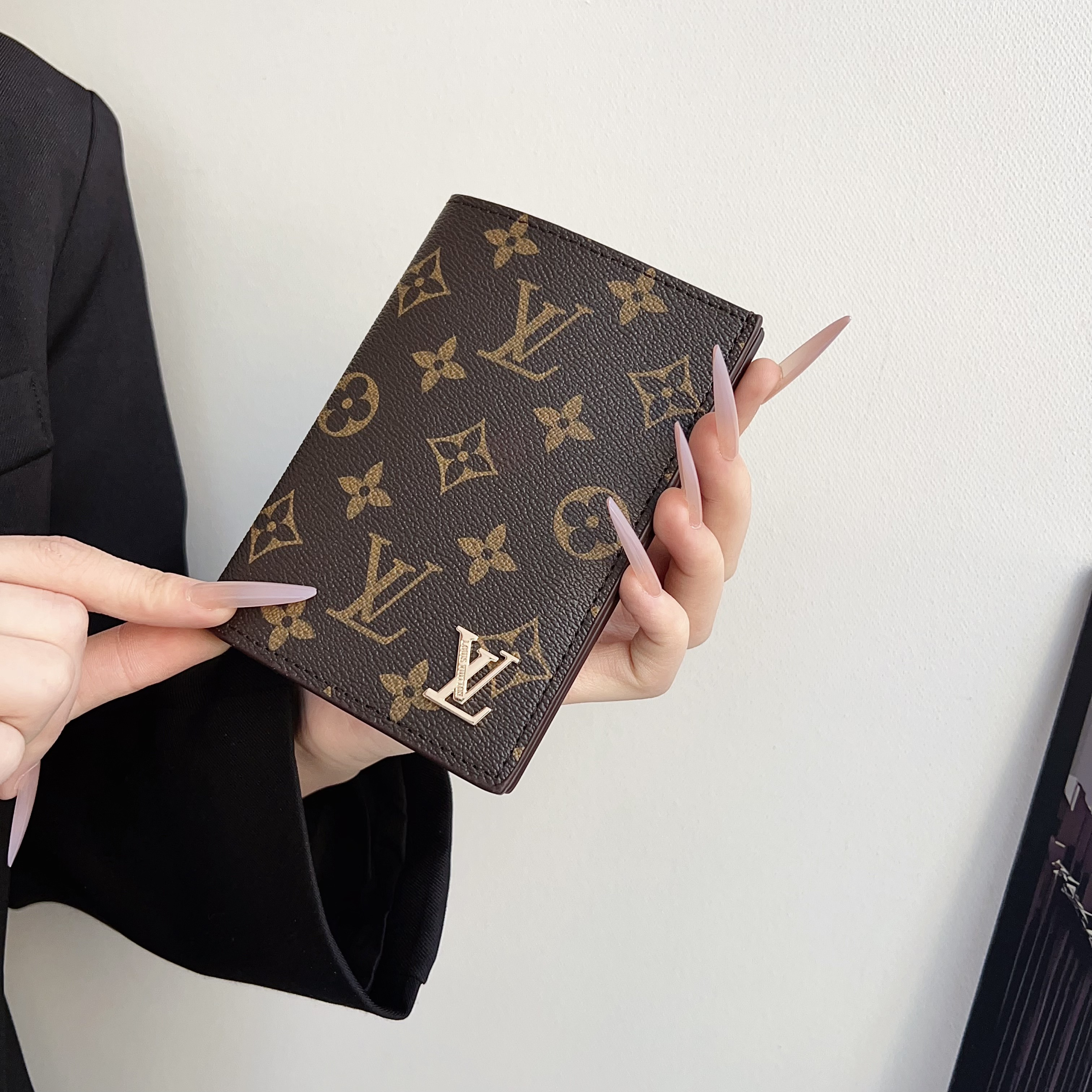  Louis Vuitton Gucci Luxury Leather Wallet Card Holder/Passport holder