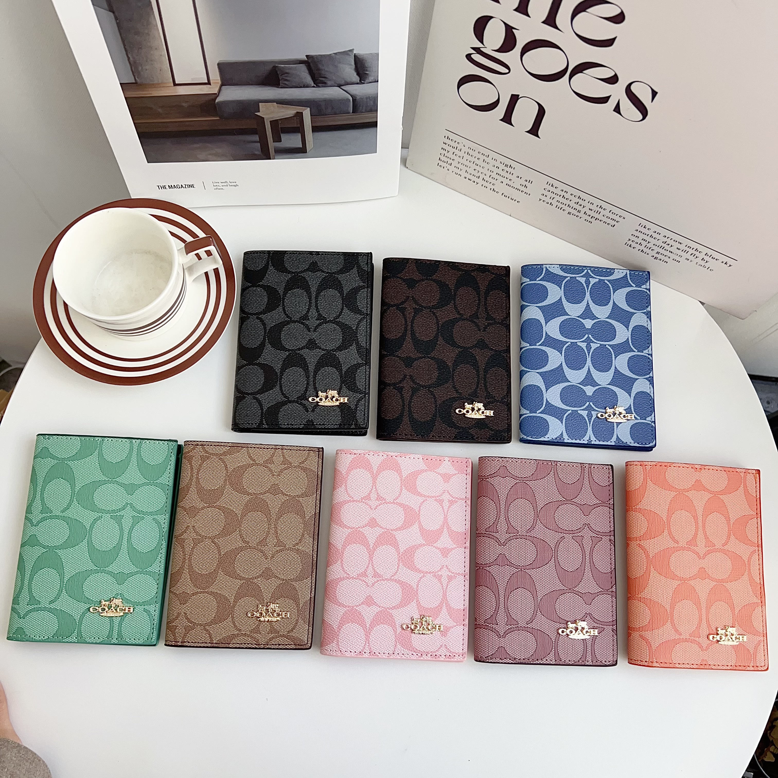 Coach Luxury Leather Wallet Card Holder/Passport holder