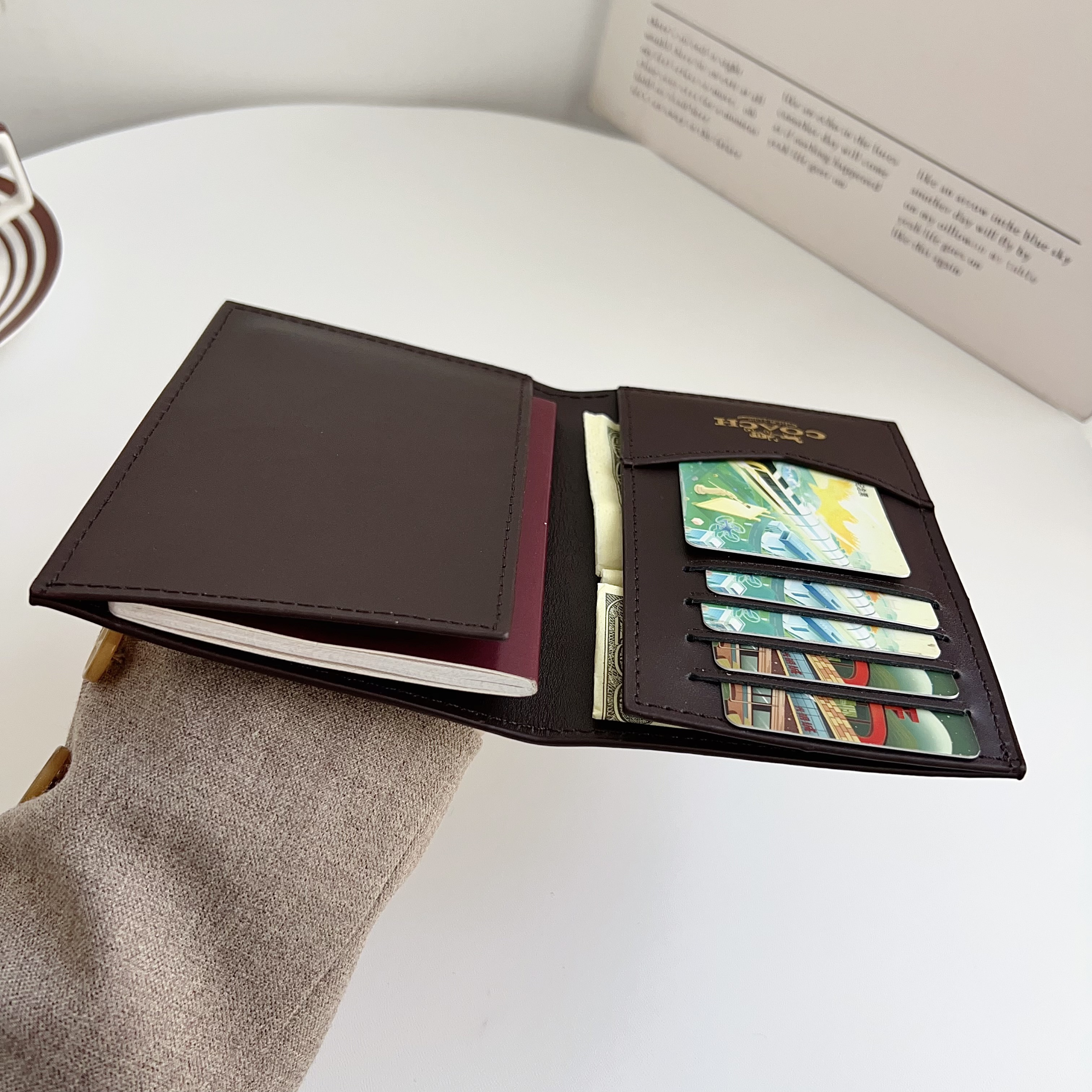 Coach Luxury Leather Wallet Card Holder/Passport holder