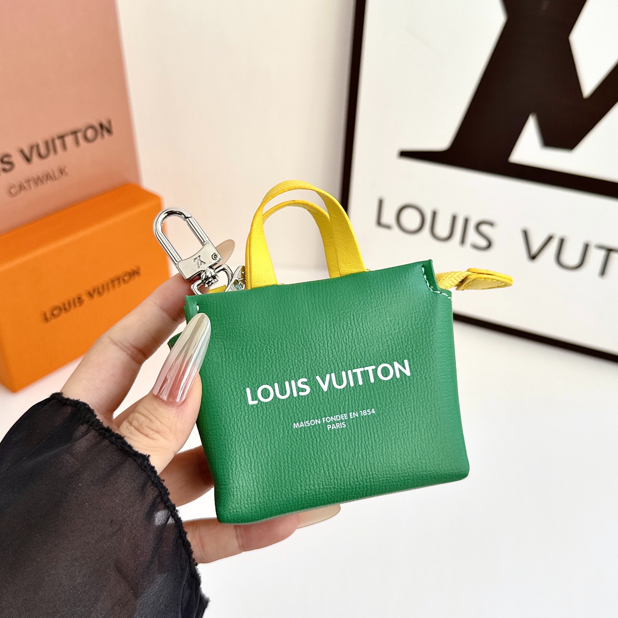 Louis Vuitton Mini Shopping Bag Coin Purse & Multifunctional Storage Pouch Key Case