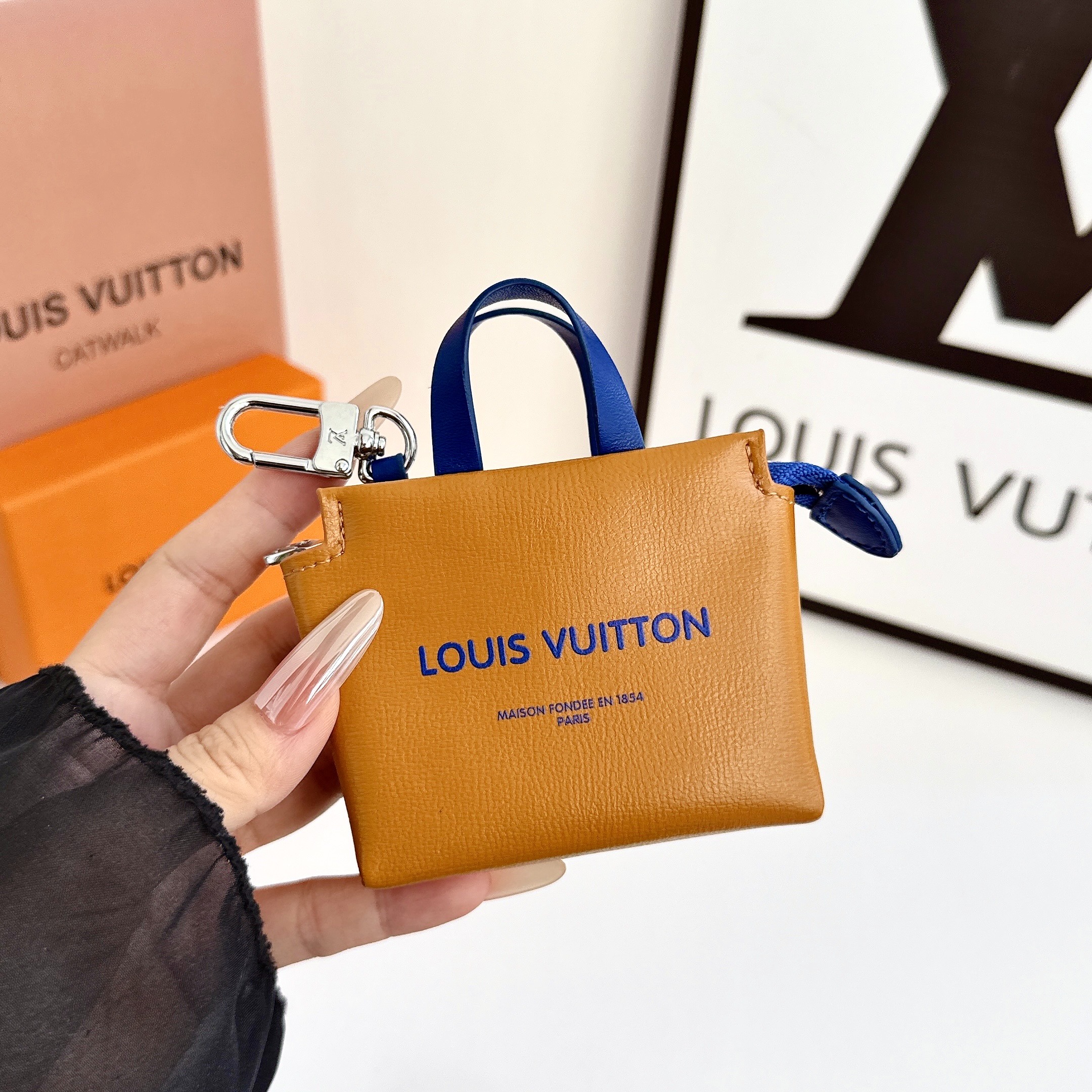 Louis Vuitton Mini Shopping Bag Coin Purse & Multifunctional Storage Pouch Key Case