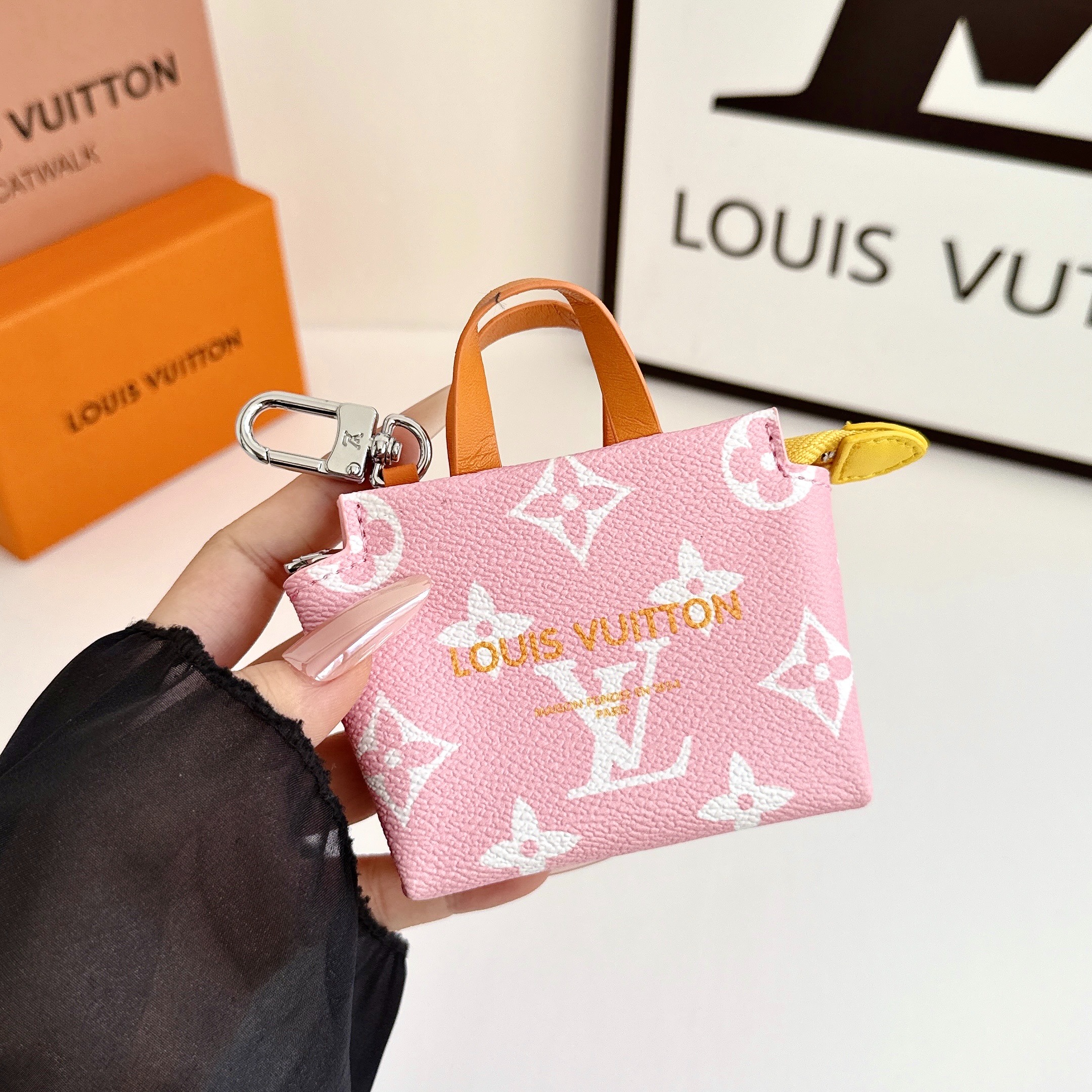Louis Vuitton Mini Shopping Bag Coin Purse & Multifunctional Storage Pouch Key Case