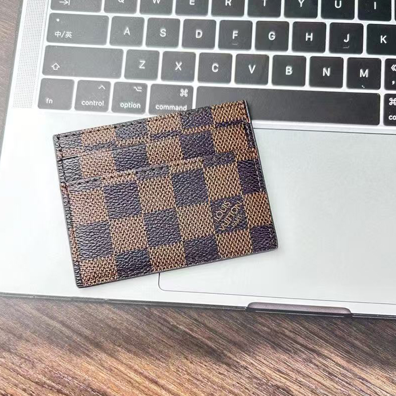 Classic Leather V Wallet Card Holder